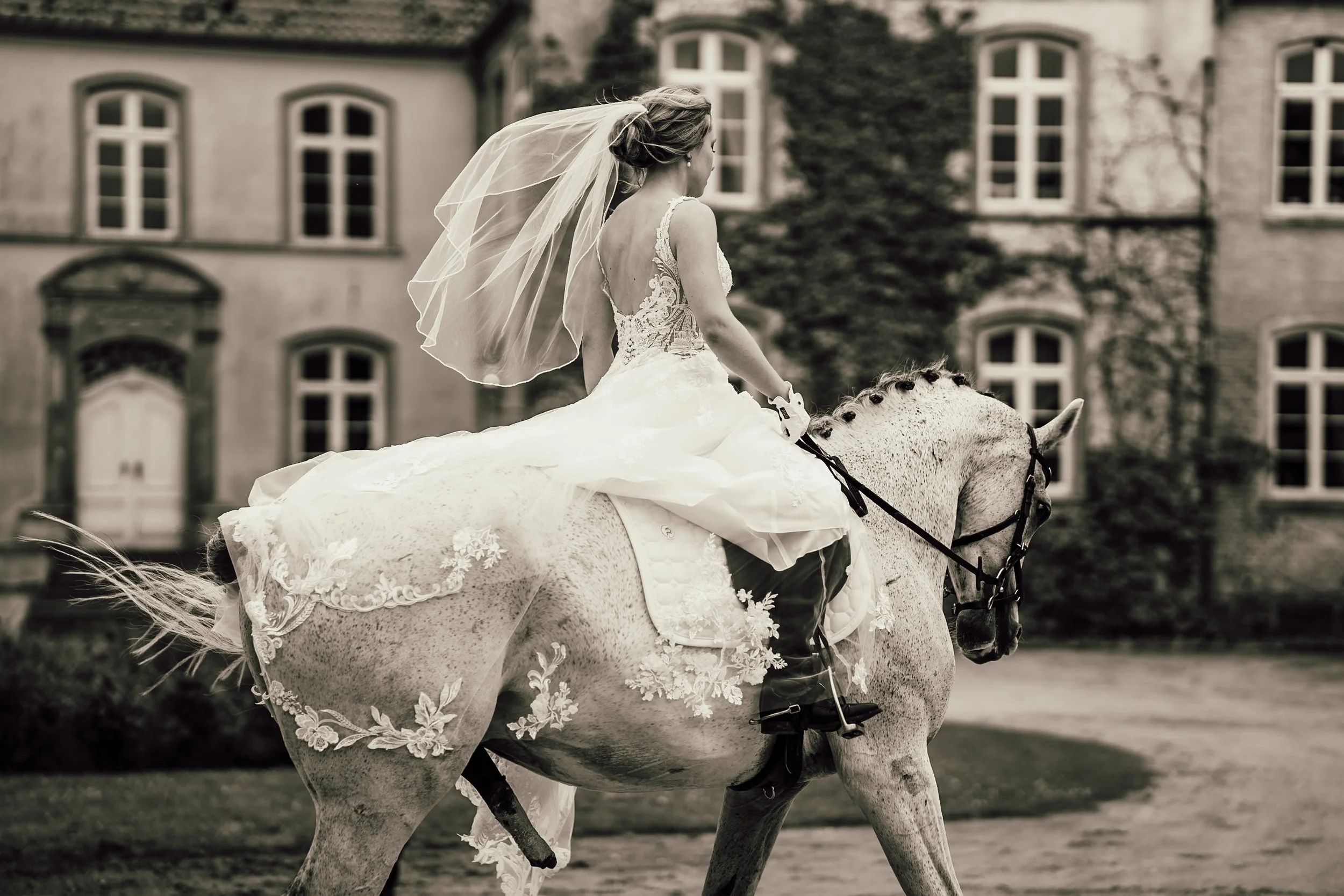 20-Hochzeit-Anka-und-Paul-Gut-Damp-Liebesbilder-Fotografie-20.jpg