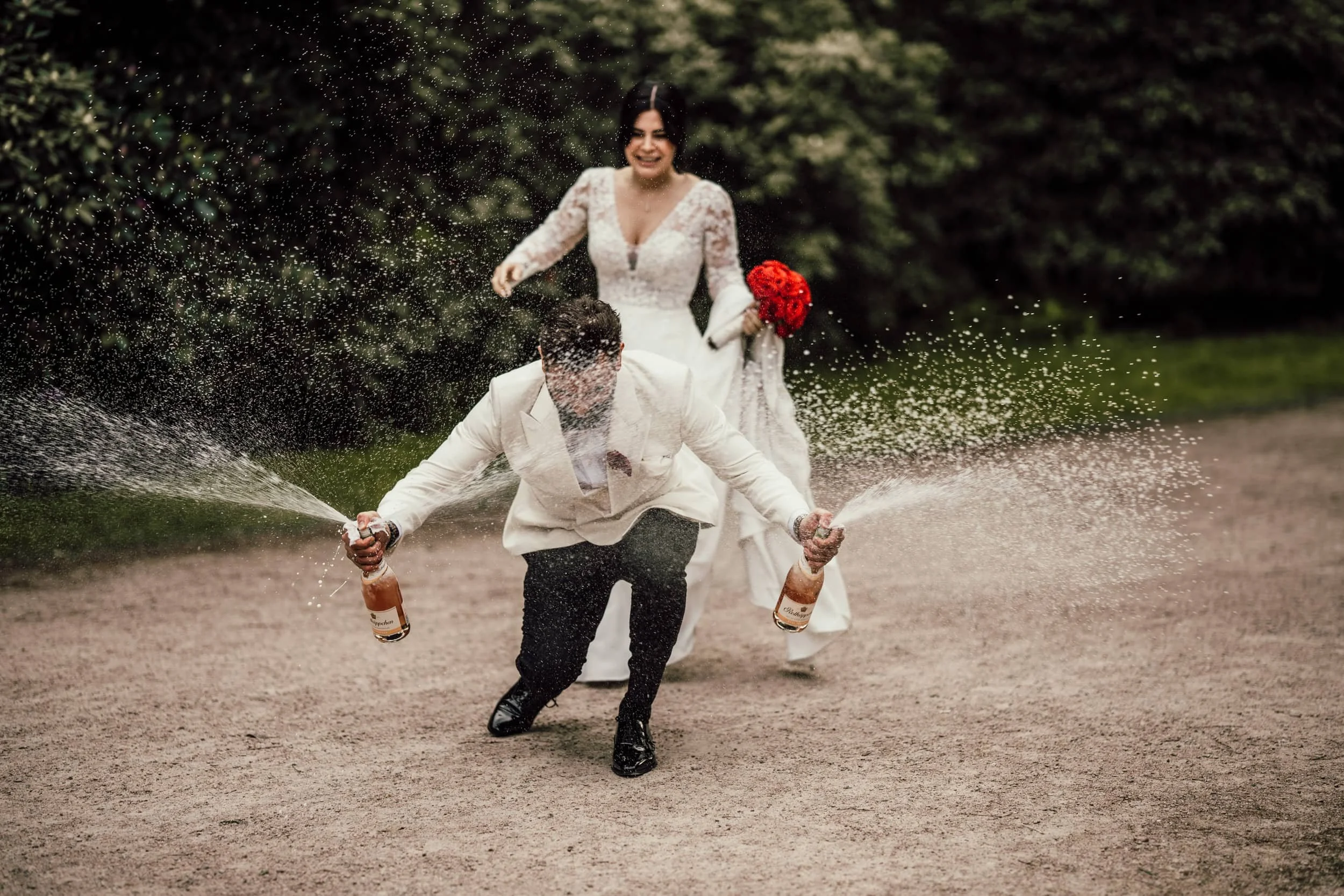 Hochzeitsreportage in Hamburg: Brautpaar, fotografiert von Hochzeitsfotograf Liebesbilder