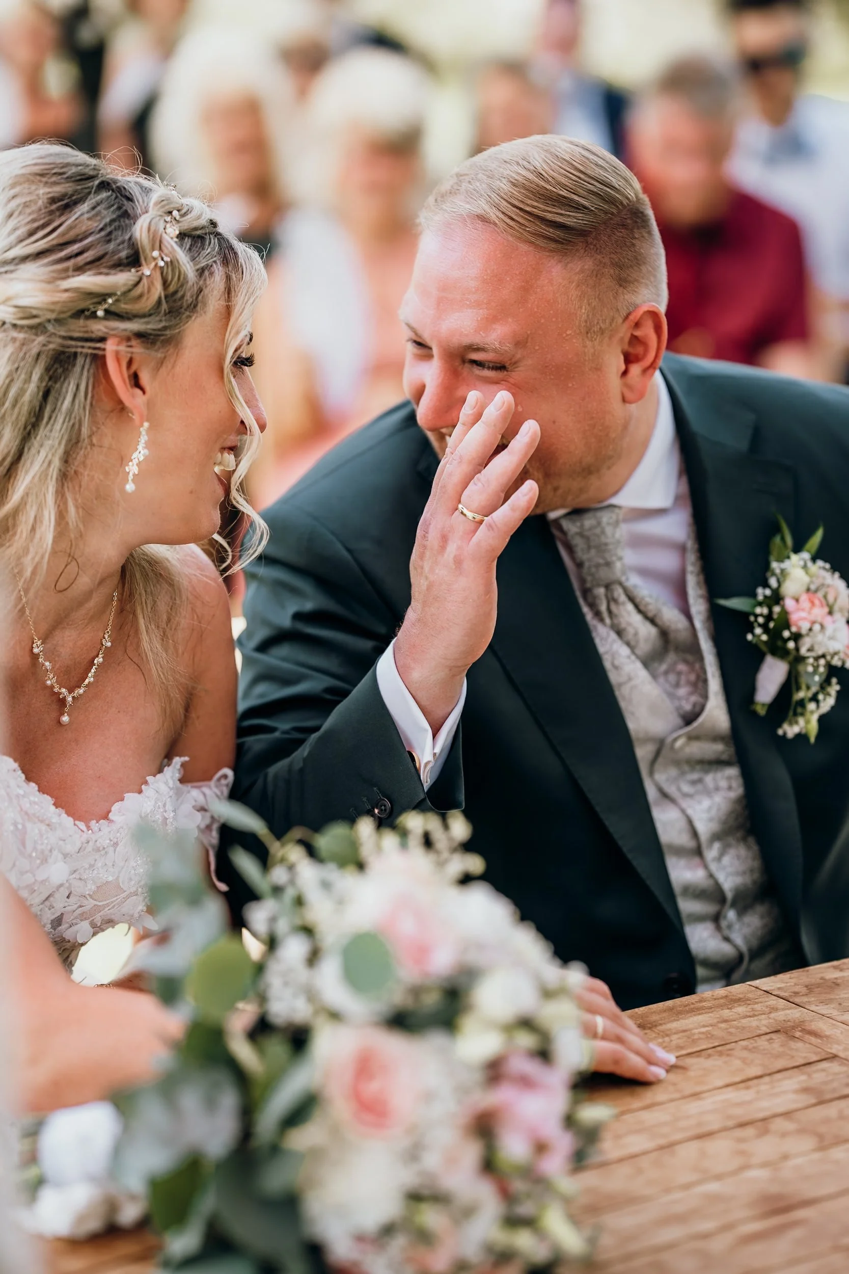 Hochzeit Restaurant Gut Wulfsmühle Tangstedt: Nora & Arthur, Hochzeitsreportage Bild 8 von Hochzeitsfotograf Serkan Can
