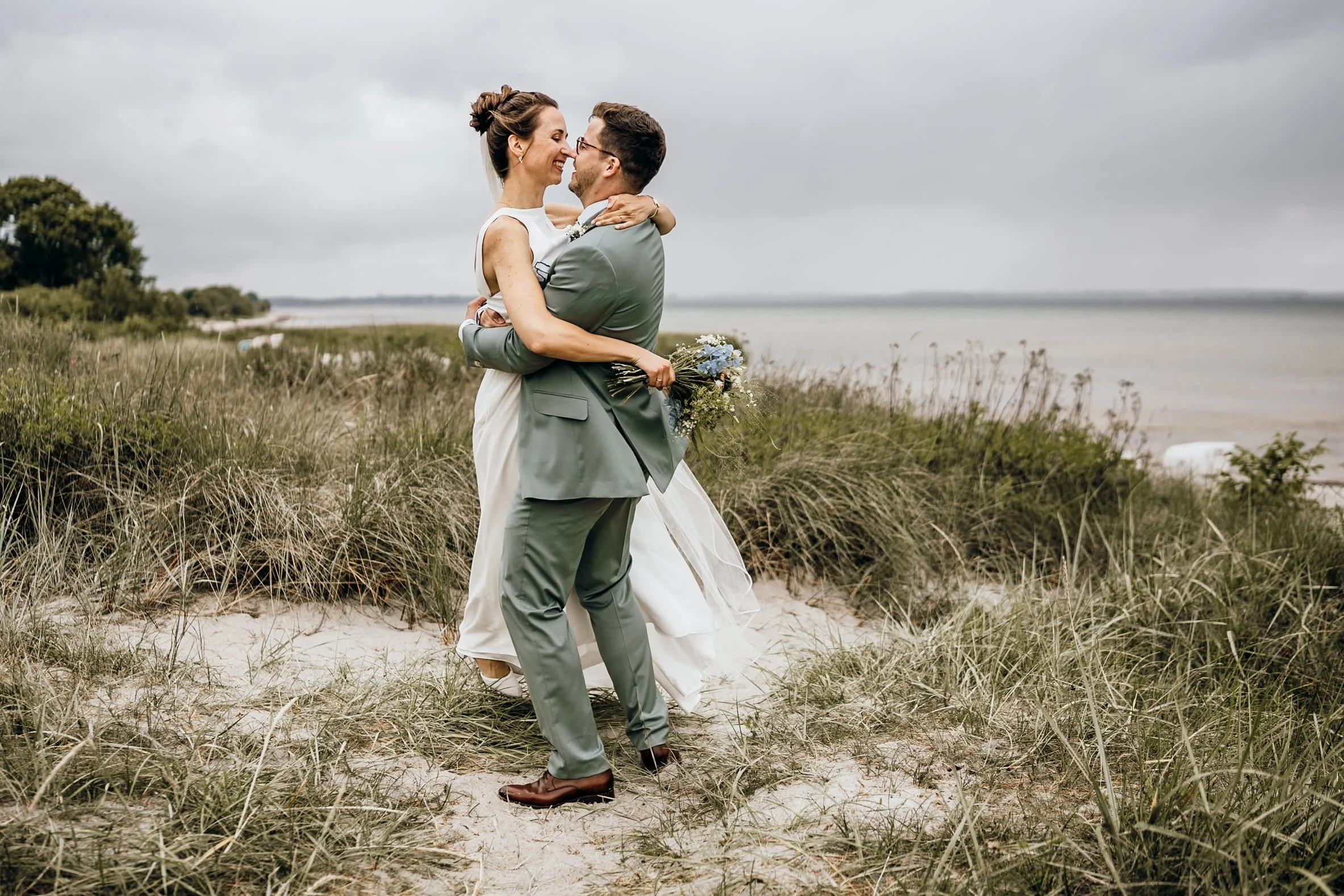 Hochzeit Casa Tripaldi Laboe: Vivian & Jefferson, Hochzeitsreportage Bild 11 von Hochzeitsfotograf Serkan Can