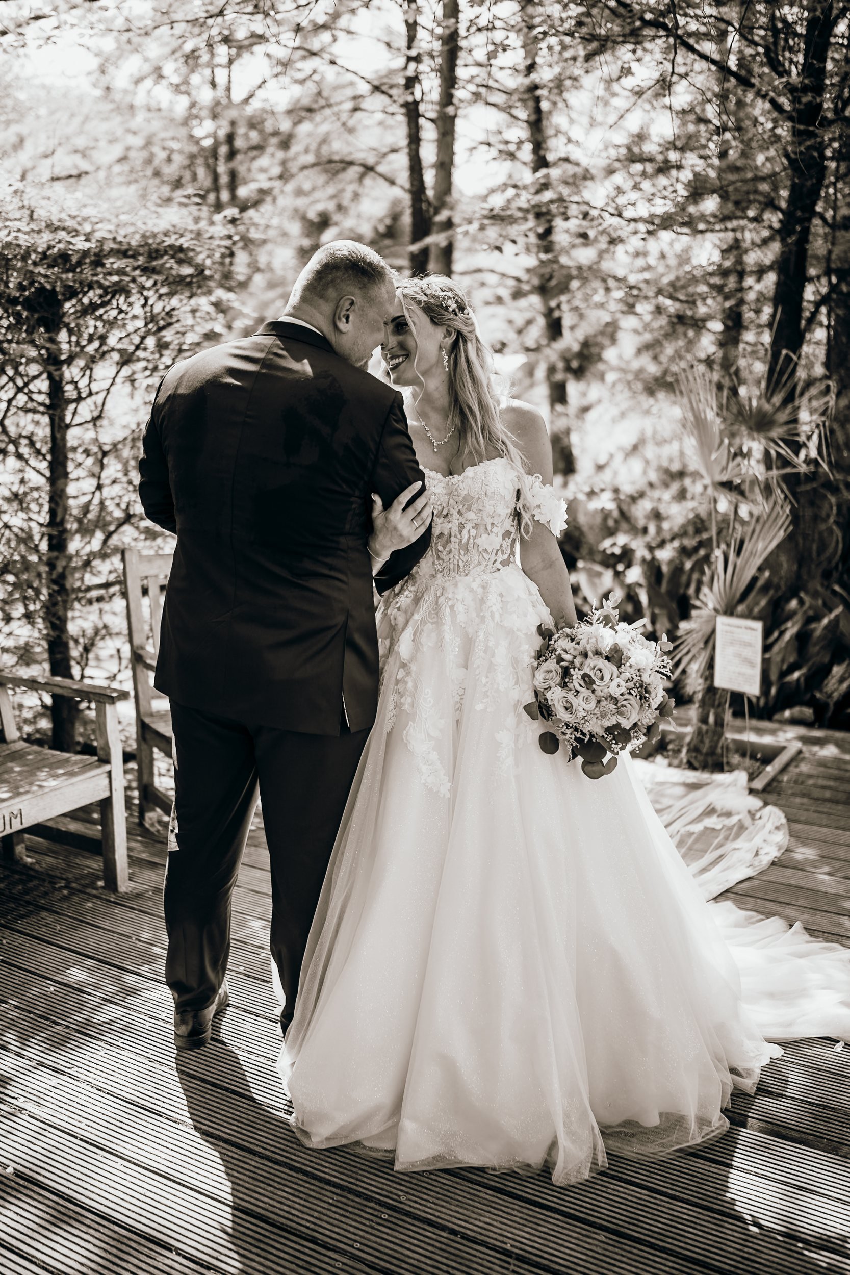Hochzeit Restaurant Gut Wulfsmühle Tangstedt: Nora & Arthur, Hochzeitsreportage Bild 10 von Hochzeitsfotograf Serkan Can