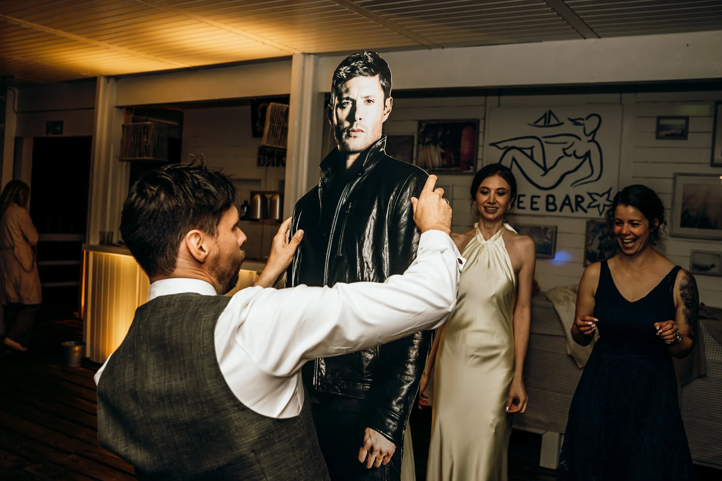 Hochzeit Leuchtturm Holtenau und Seebar Kiel: Irina & Florian, Hochzeitsreportage Bild 32 von Hochzeitsfotograf Serkan Can