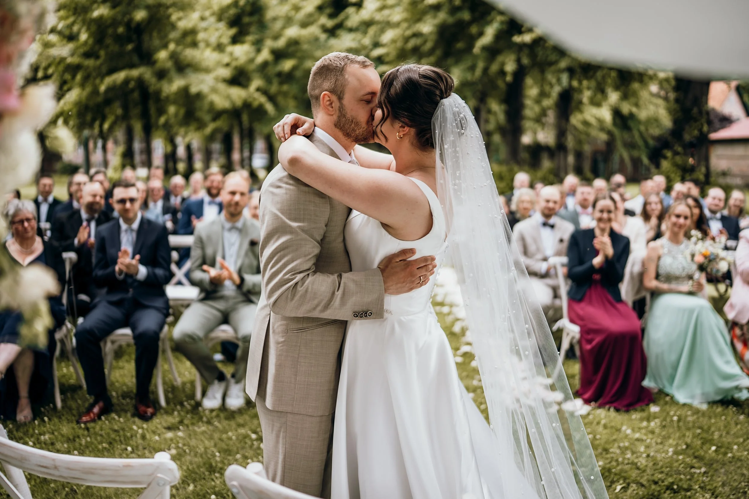 Hochzeit Gute Events Pronstorf: Carolin & Patrick, Hochzeitsreportage Bild 12 von Hochzeitsfotograf Serkan Can