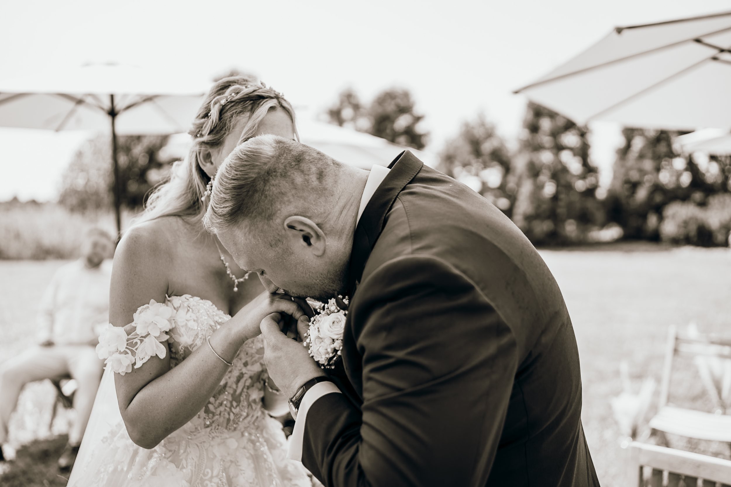 Hochzeit Restaurant Gut Wulfsmühle Tangstedt: Nora & Arthur, Hochzeitsreportage Bild 7 von Hochzeitsfotograf Serkan Can