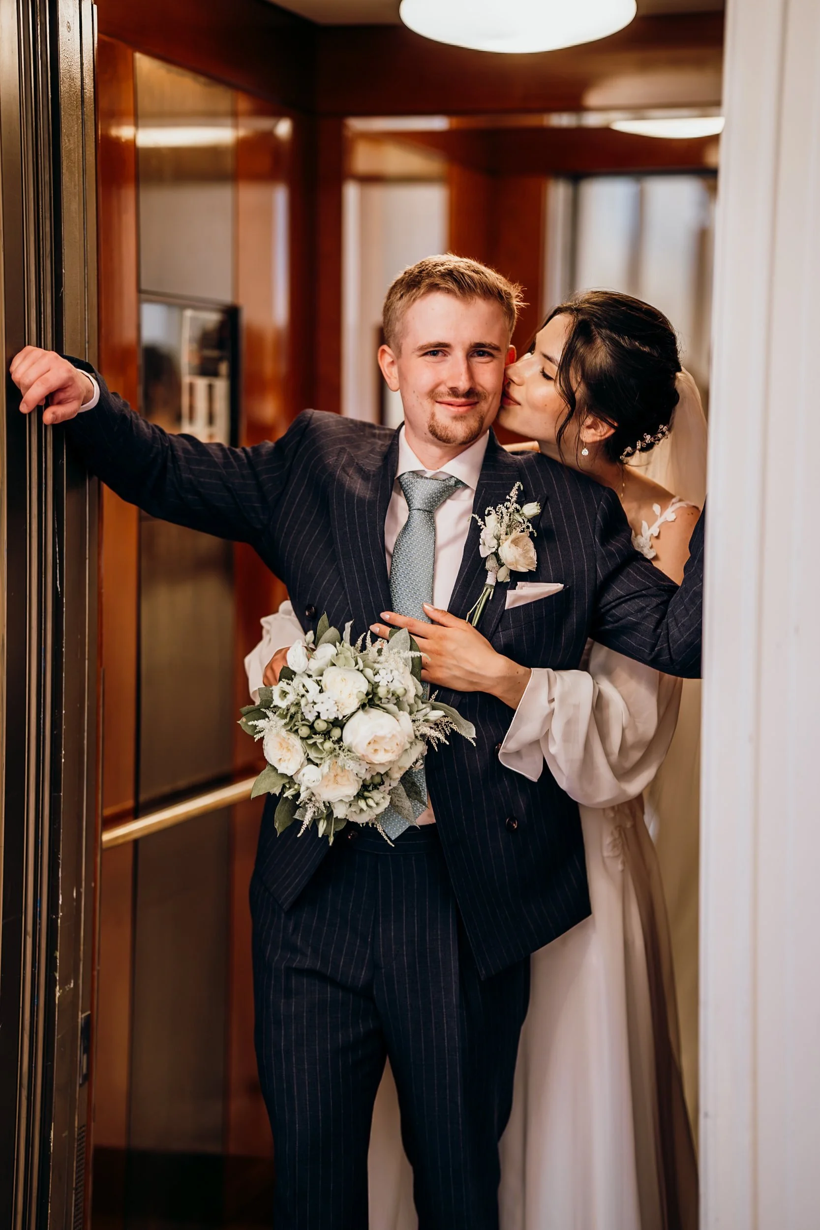Hochzeit Burg Schlitz Hohen Demzin: Sarah & Jonas, Hochzeitsreportage Bild 16 von Hochzeitsfotograf Serkan Can