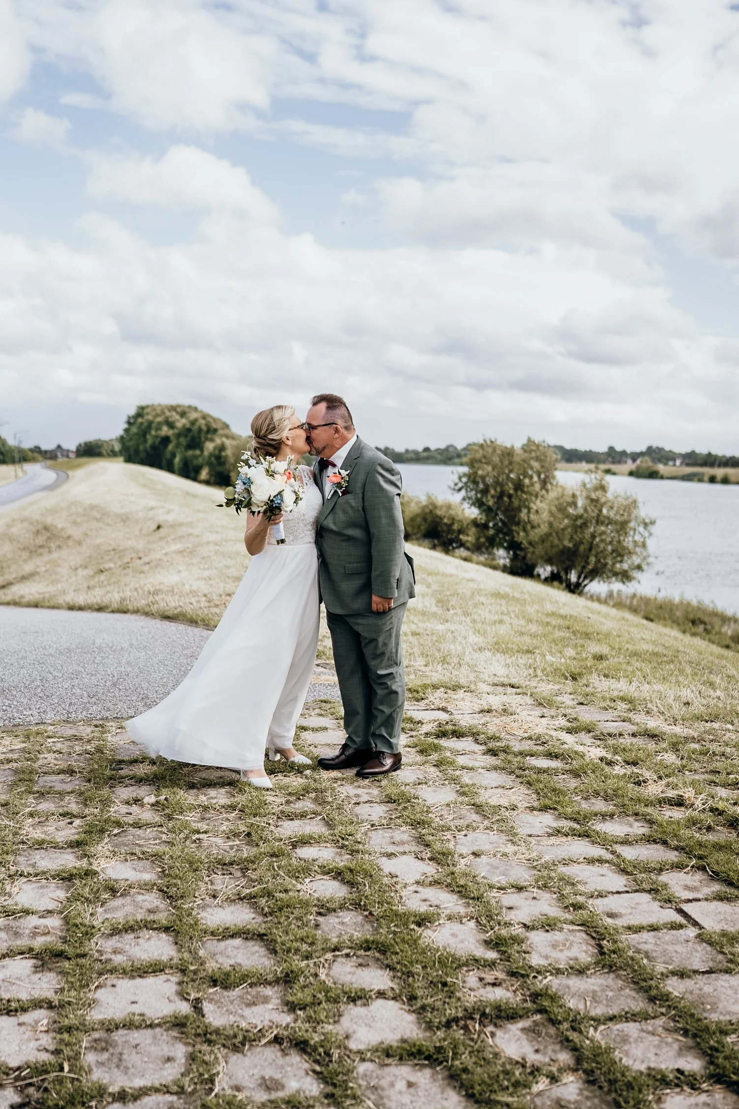 Hochzeit Marschländer Elblounge Bergedorf: Babett & Gregor, Hochzeitsreportage Bild 11 von Hochzeitsfotograf Serkan Can
