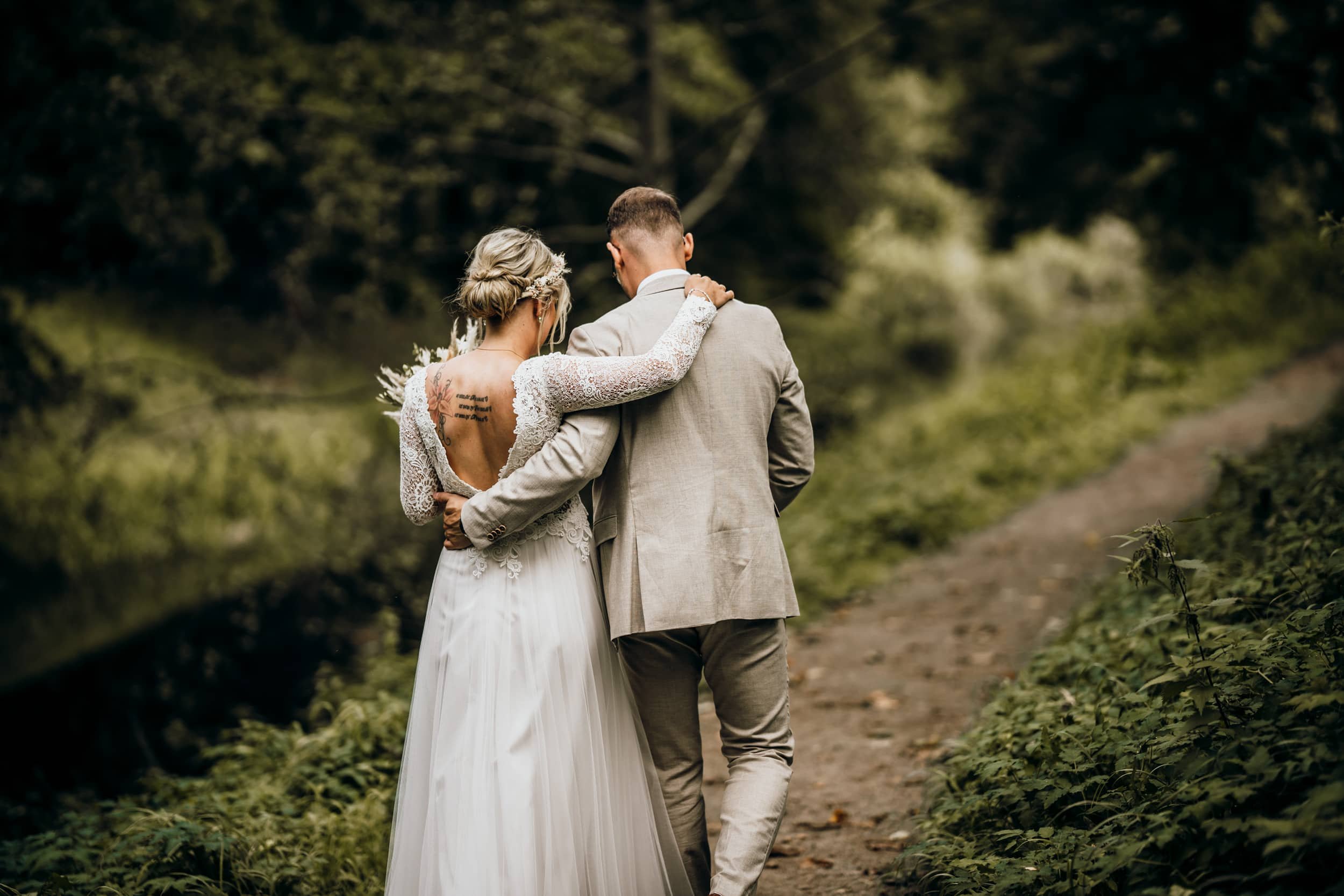 Hochzeitsreportage im Kreis Stormarn: Brautpaar, fotografiert von Hochzeitsfotograf Liebesbilder