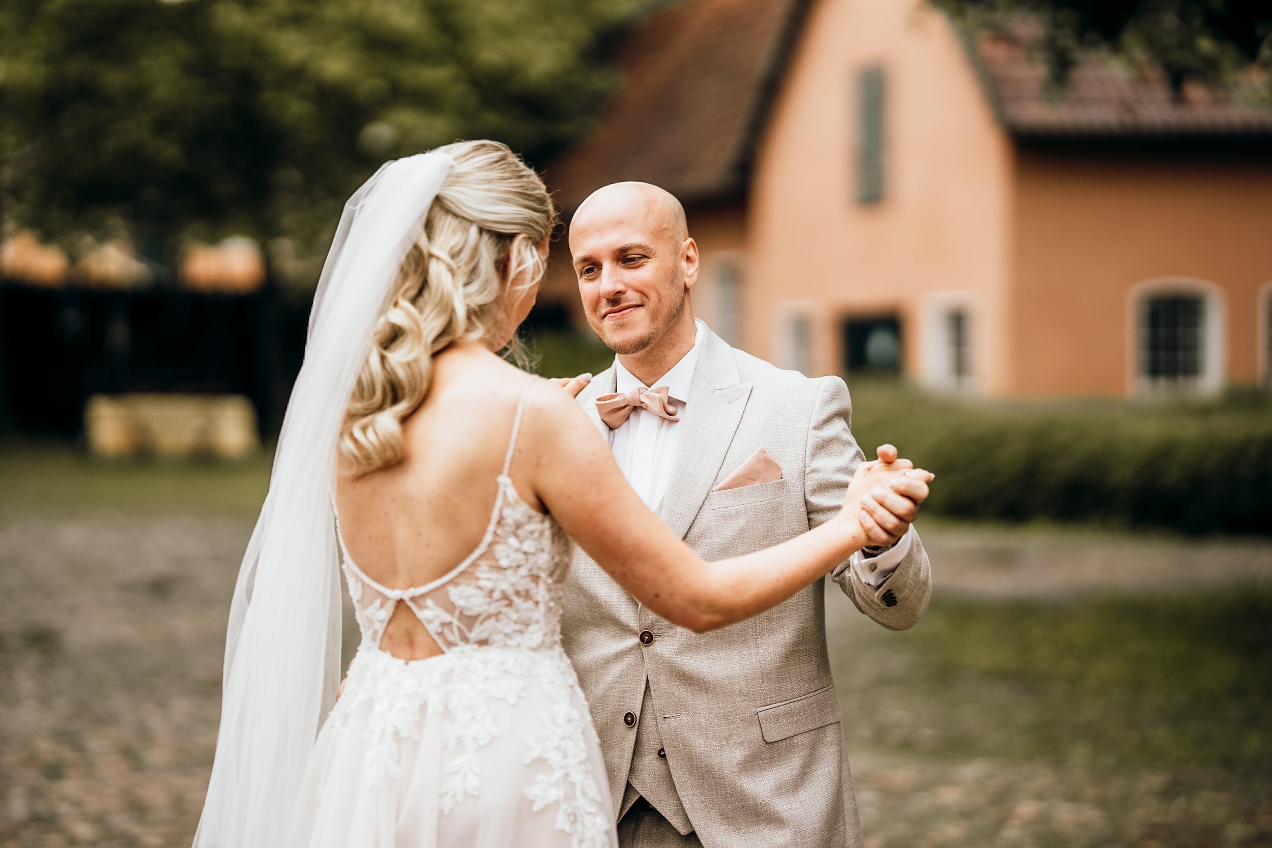 Hochzeit Gut Schönau Reinbek-Ohe: Christina & Dennis, Hochzeitsreportage Bild 21 von Hochzeitsfotograf Serkan Can