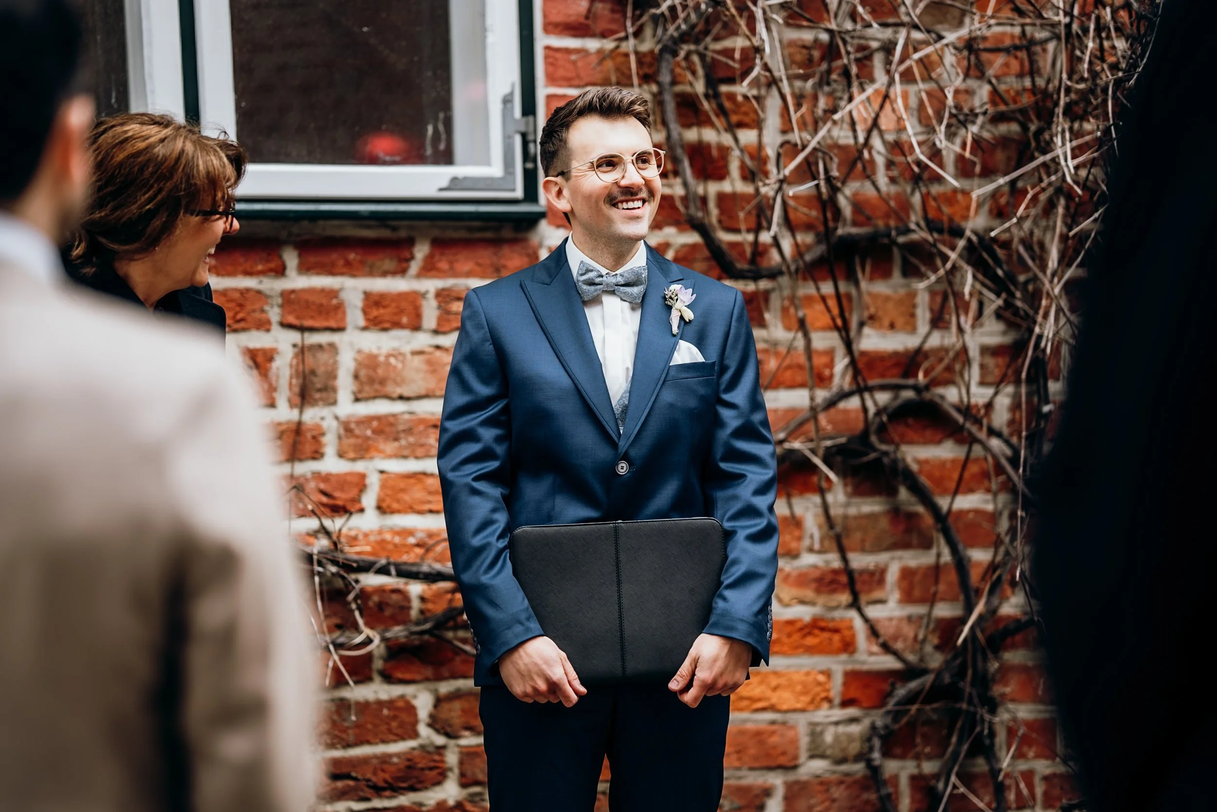 Hochzeit Hotel GUT Bardenhagen Bienenbüttel: Nina & Felix, Hochzeitsreportage Bild 2 von Hochzeitsfotograf Serkan Can