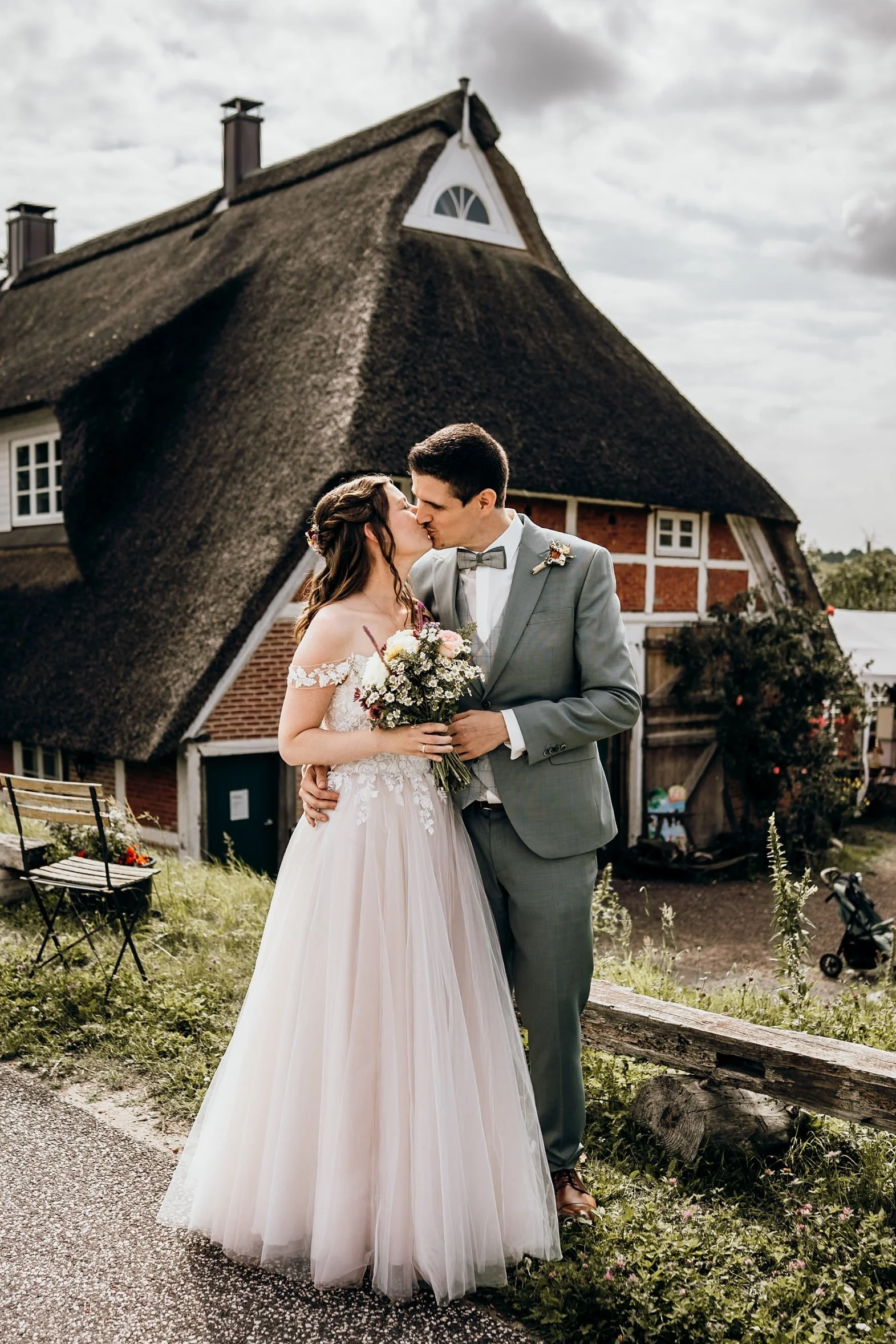 Hochzeit Haus Anna Elbe Bergedorf: Sandra & Armin, Hochzeitsreportage Bild 12 von Hochzeitsfotograf Serkan Can