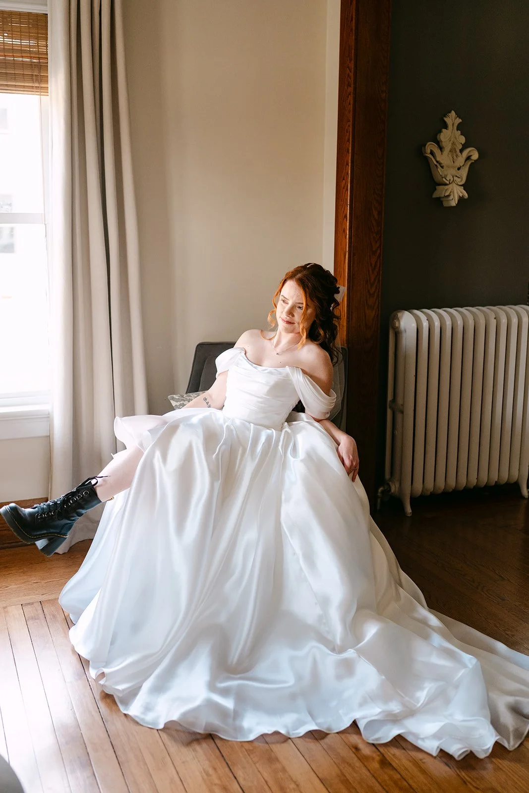 Indoor bridal portraits at Brownstone Haus in Frankenmuth, Michigan.