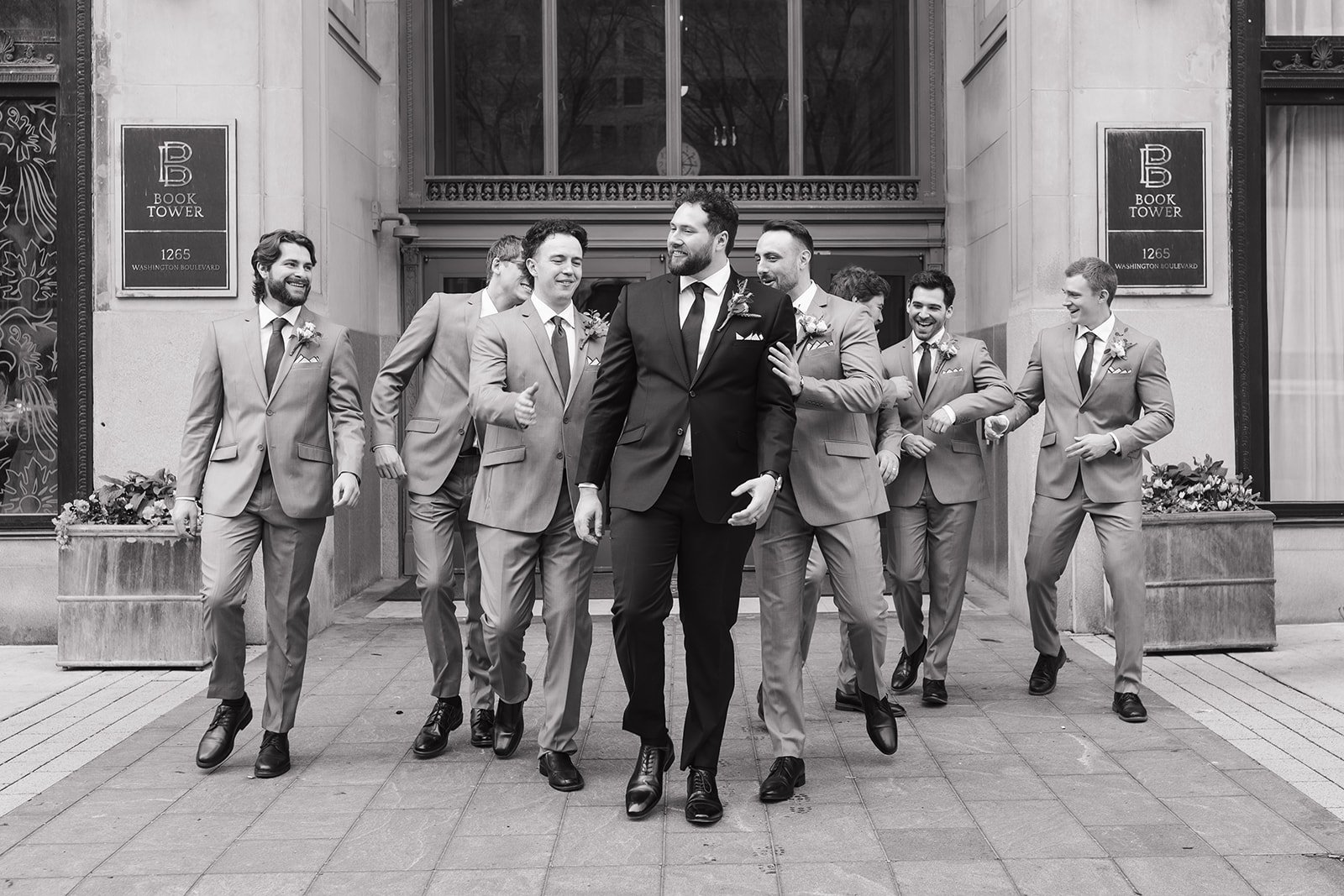 bridal-party-portraits-book-tower-wedding-alaina-miller-photography (5).jpg