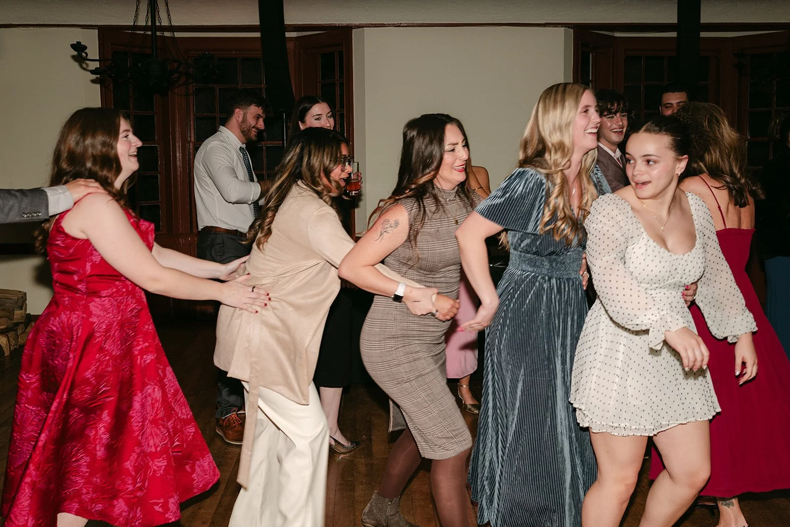 weddings-at-greenfield-village-eagle-tavern-reception-dancing-alaina-miller-photo (14).jpg