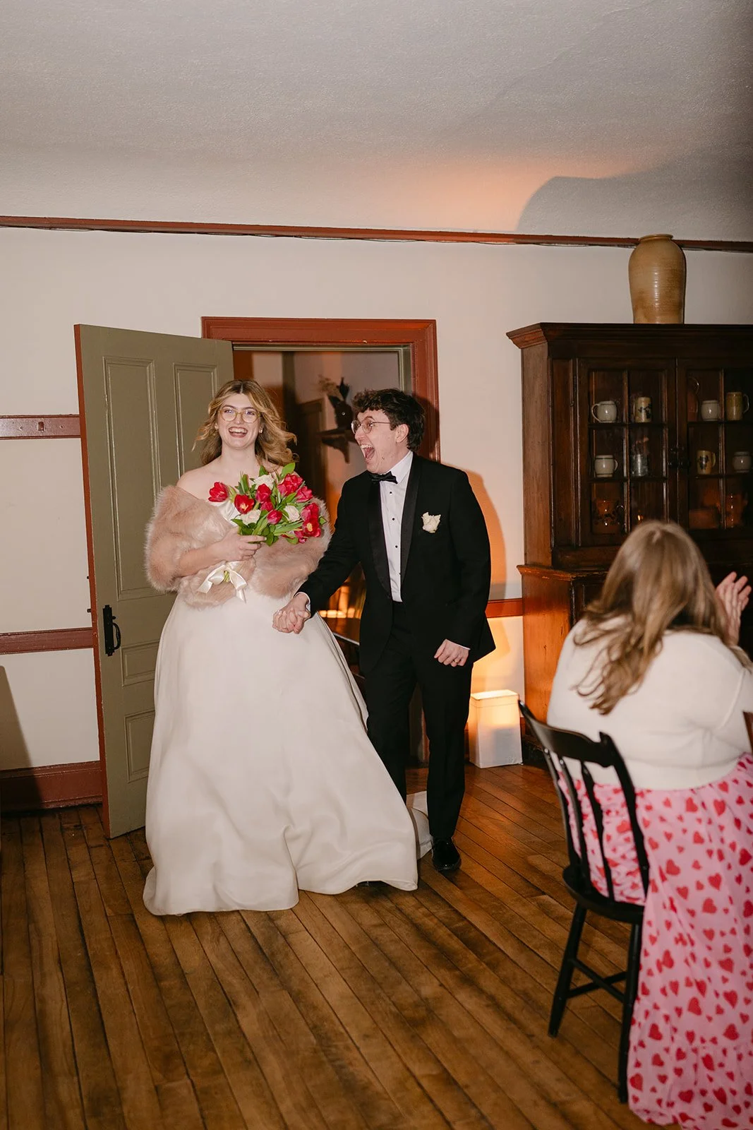 weddings-at-greenfield-village-eagle-tavern-reception-photos-alaina-miller-photography (5).jpg
