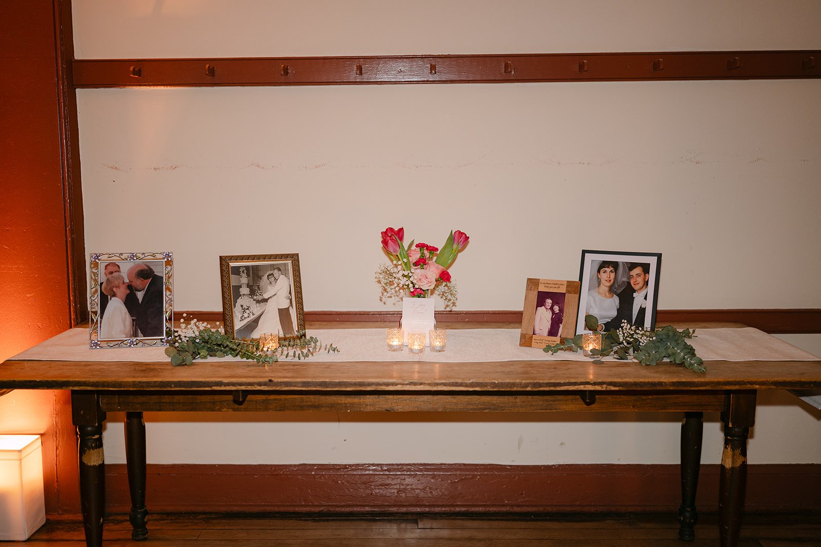 weddings-at-greenfield-village-eagle-tavern-reception-photos-alaina-miller-photography (1).jpg