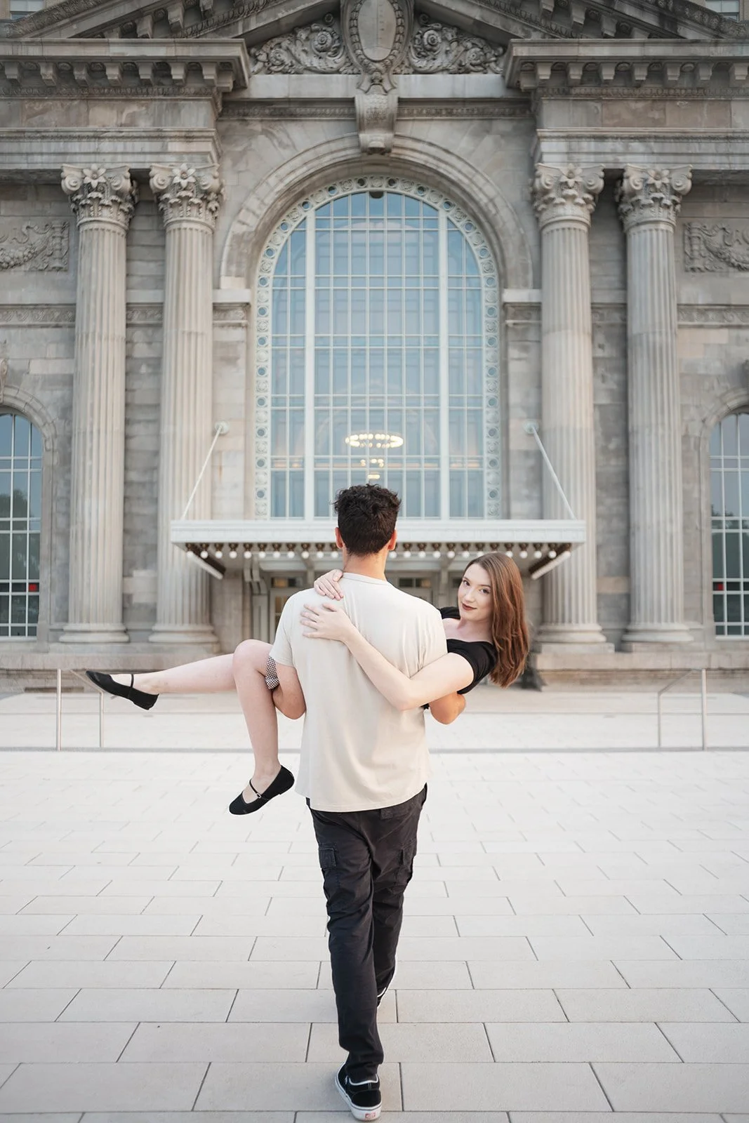 michigan-central-station-detroit-engagment-photos-alaina-miller-photography (16).jpg