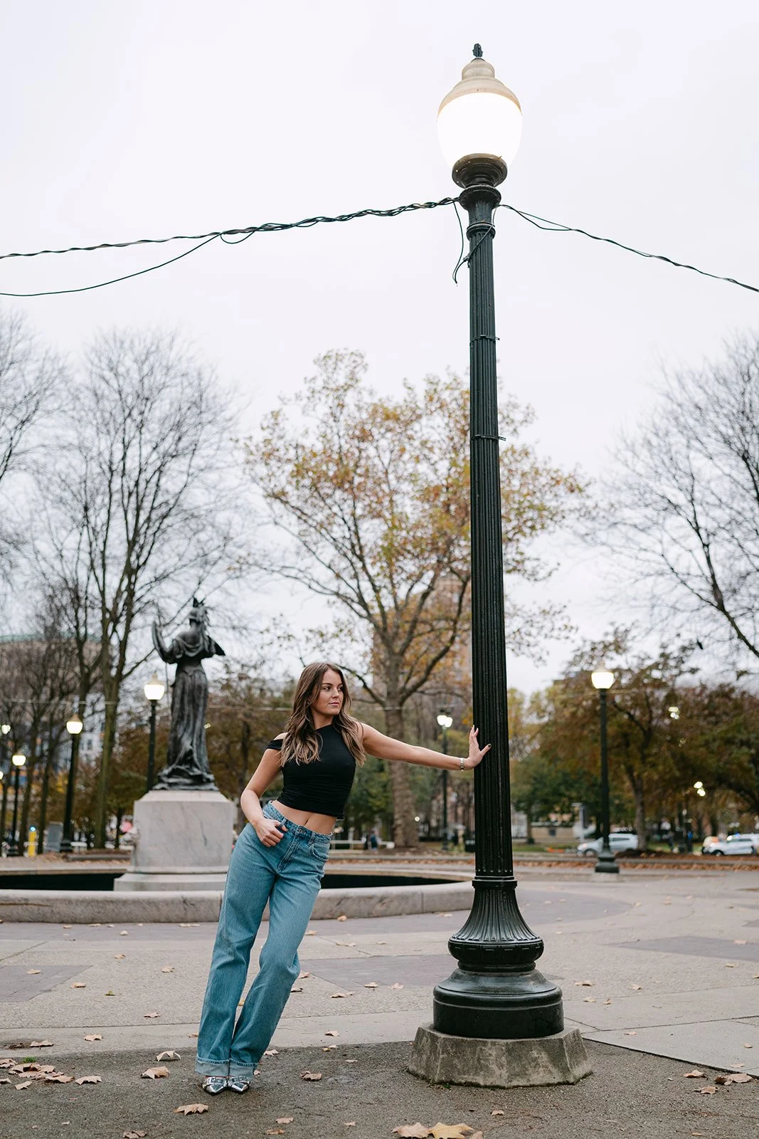 best-detroit-engagement-photo-locations-grand-circus-park-alaina-miller-photography (2).jpg