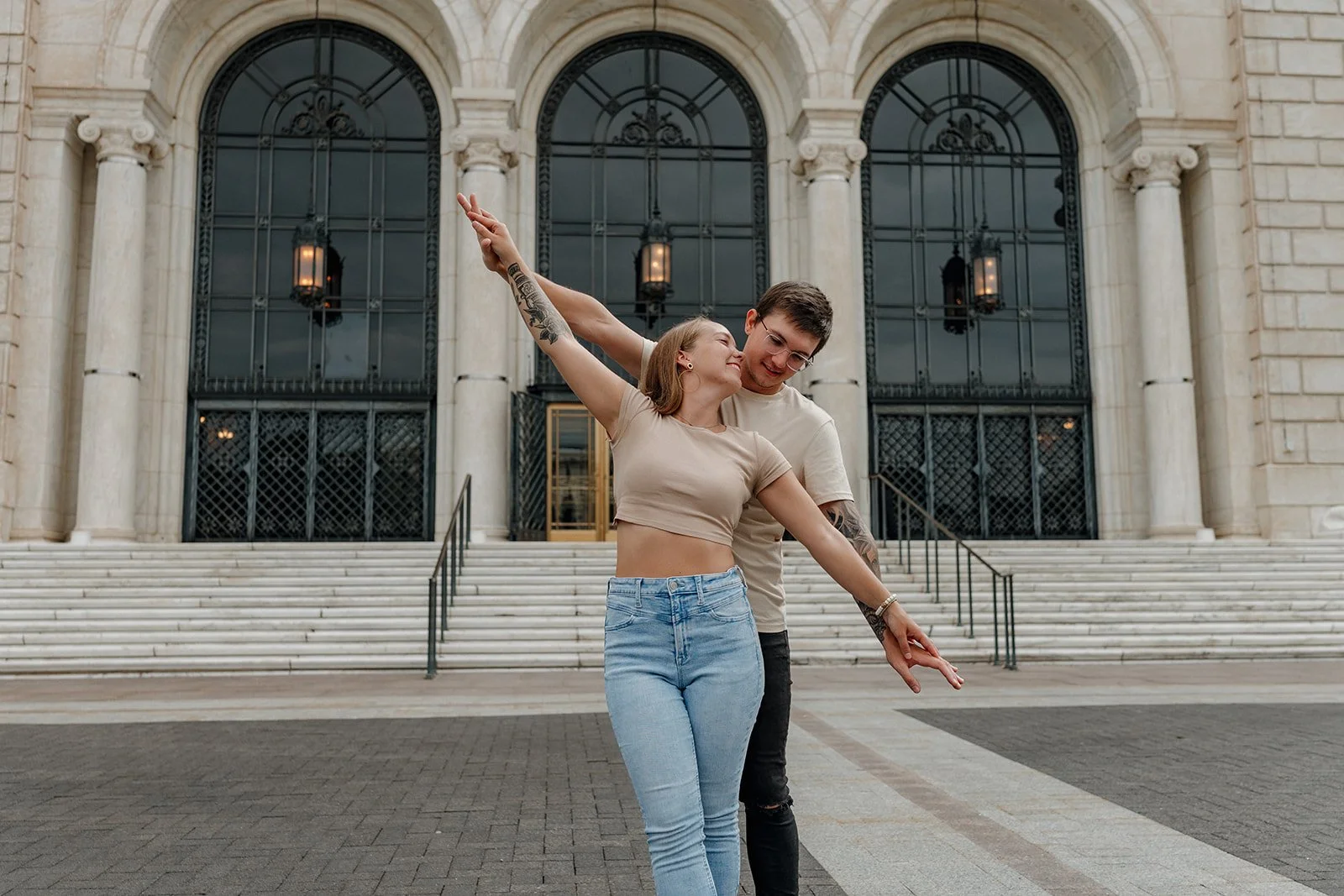 detroit-institute-of-arts-engagement-photos-alaina-miller-photography (14).jpg