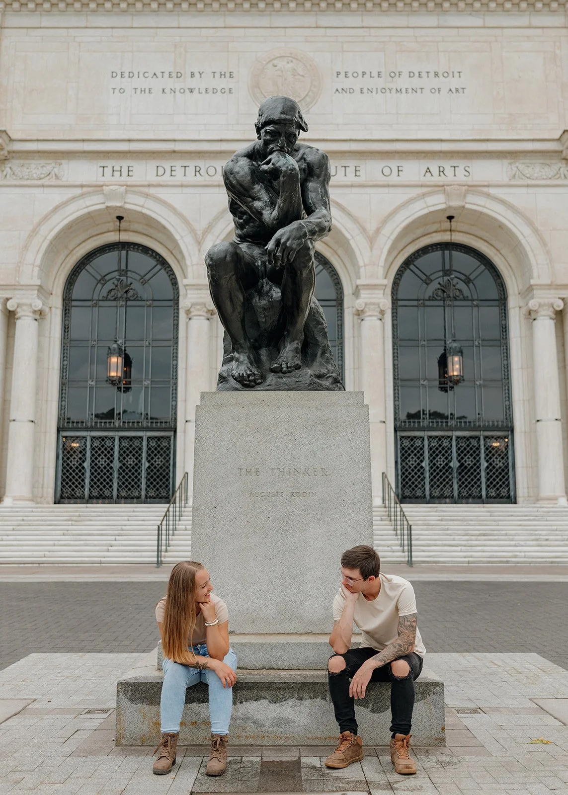 detroit-institute-of-arts-engagement-photos-alaina-miller-photography (15).jpg