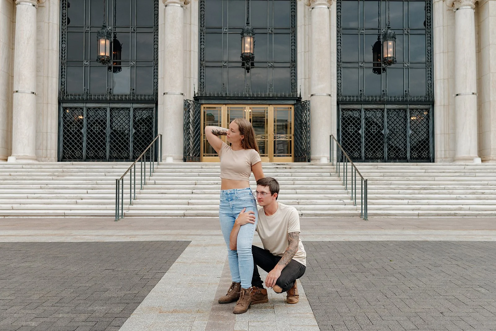 detroit-institute-of-arts-engagement-photos-alaina-miller-photography (17).jpg