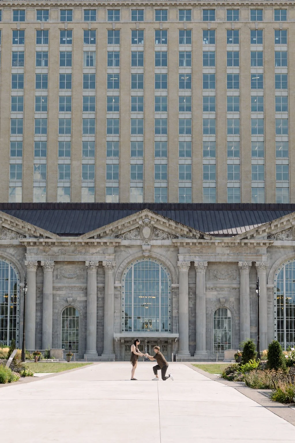 detroit-wedding-venues-michigan-central-station-alaina-miller-photography (5).jpg