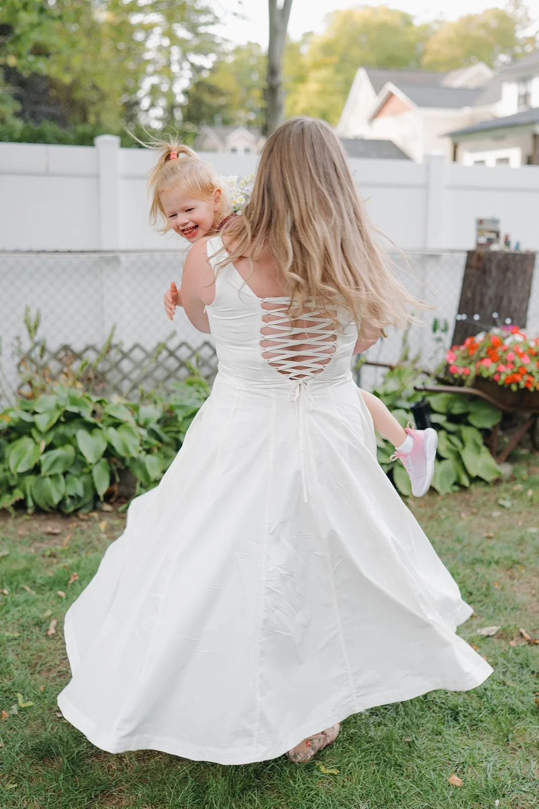 intimate-backyard-wedding107.jpg