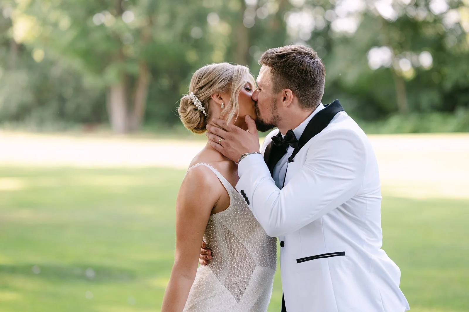 Just Engaged? 10 Things to Do After Getting Engaged in Michigan