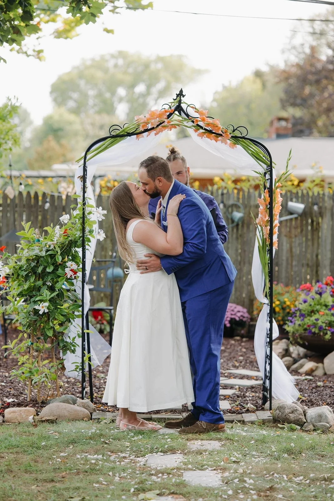intimate-backyard-wedding68.jpg