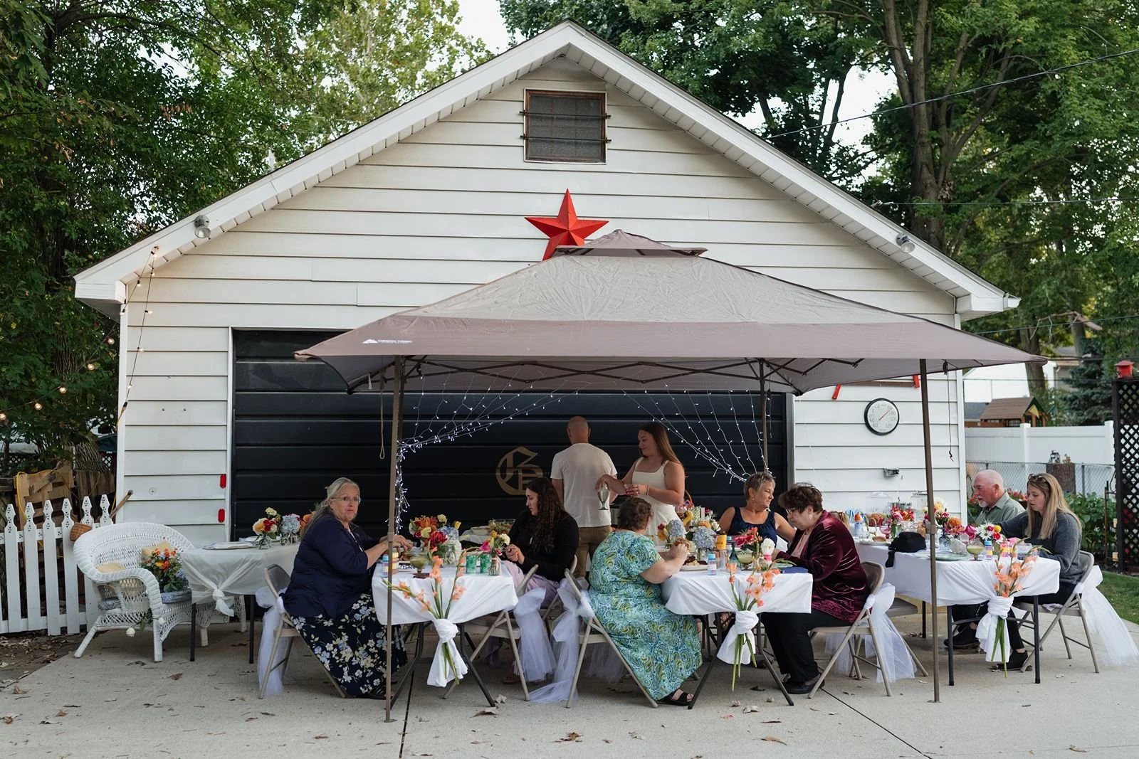 intimate-backyard-wedding92.jpg
