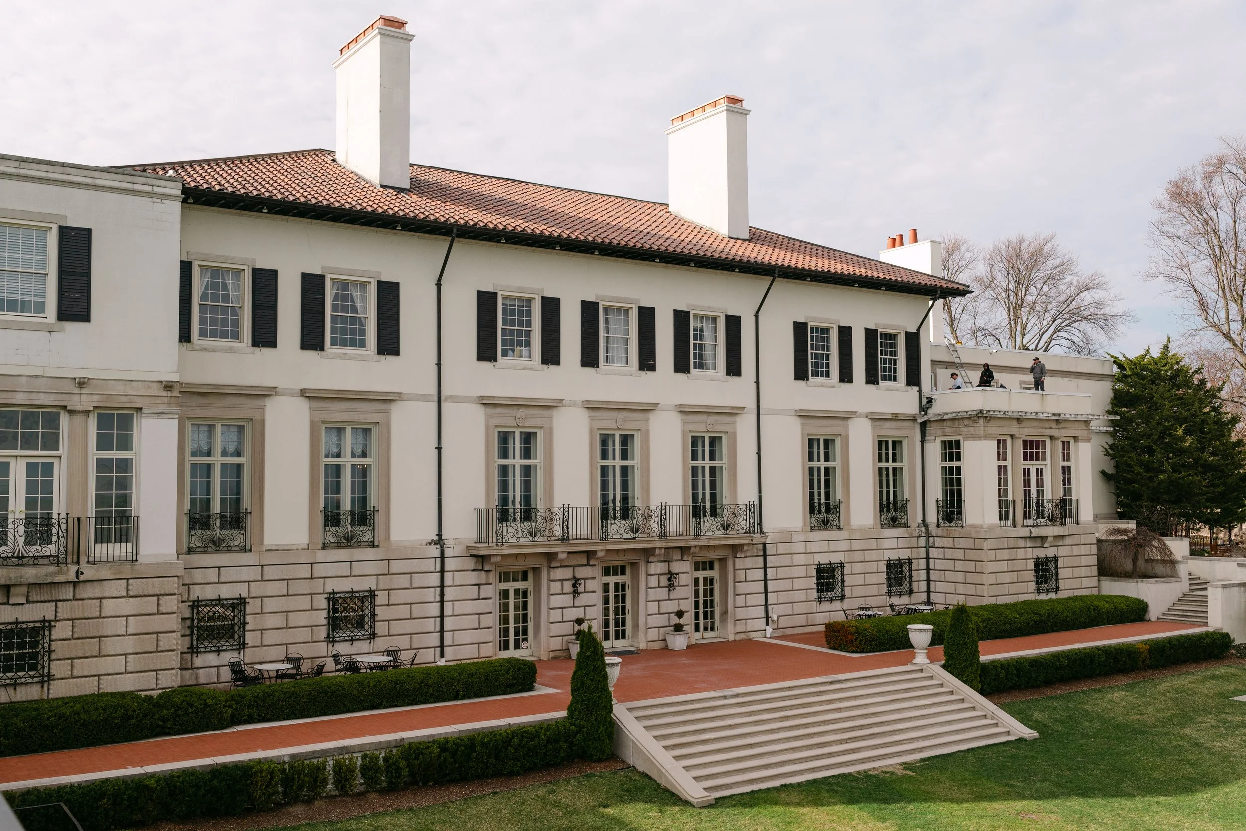 Exterior shot of The War Memorial - one of the best Detroit area wedding venues.