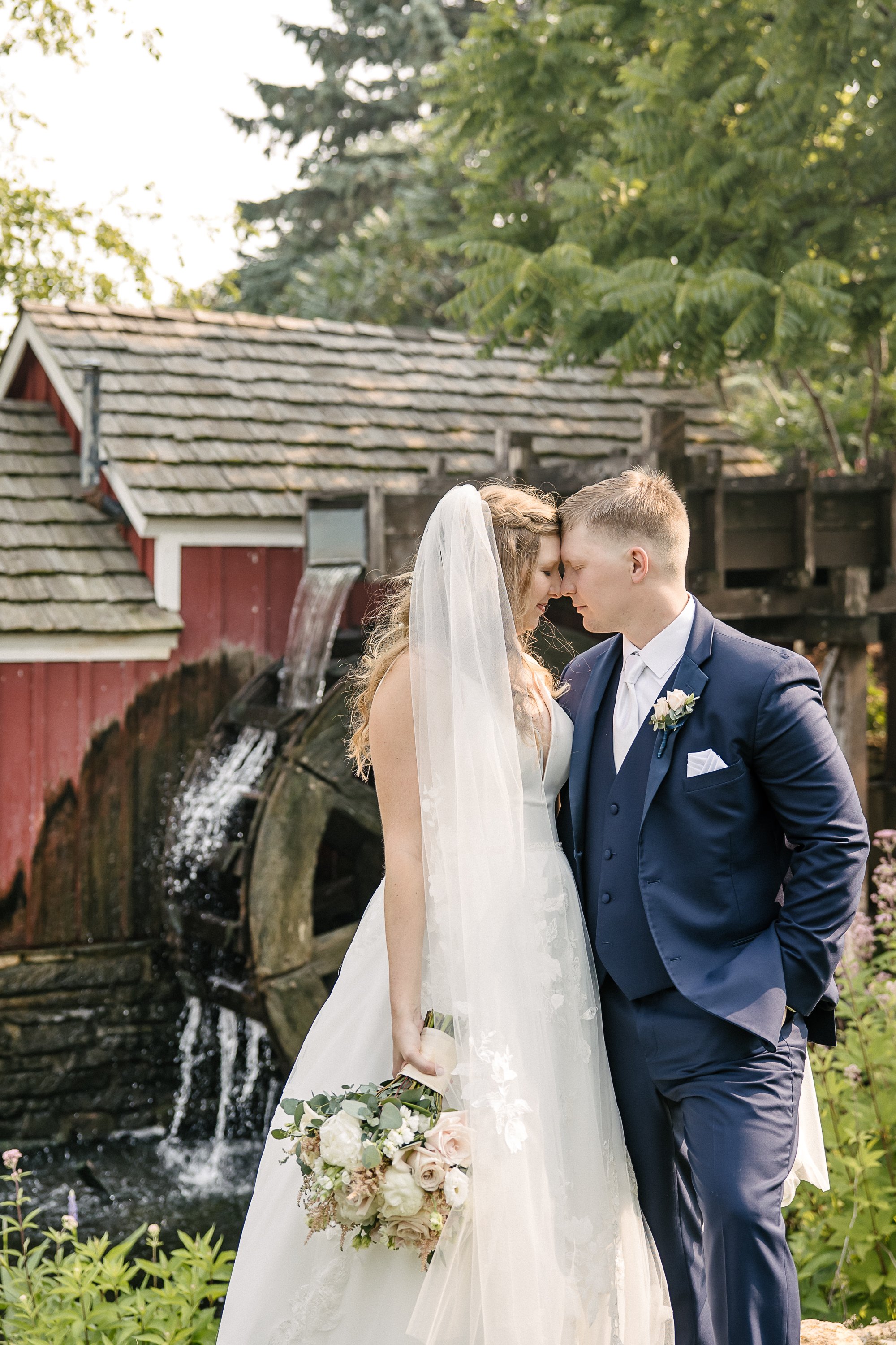 Fishermens Inn Wedding-Becca Heuer Photography-blog-035.jpg