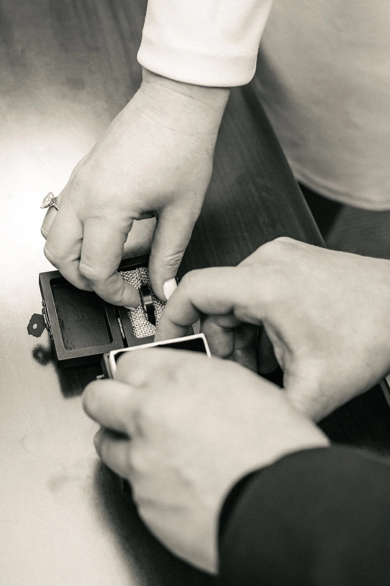 Chicago Elopement-Garfield Park Conservatory Elopement Photographer-Becca Heuer Photography-024.jpg