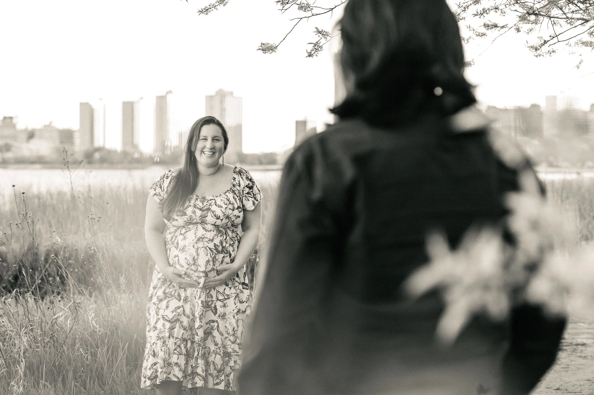 Montrose Harbor Maternity Photos-Chicago Family Photographer-Becca Heuer Photography-008.jpg