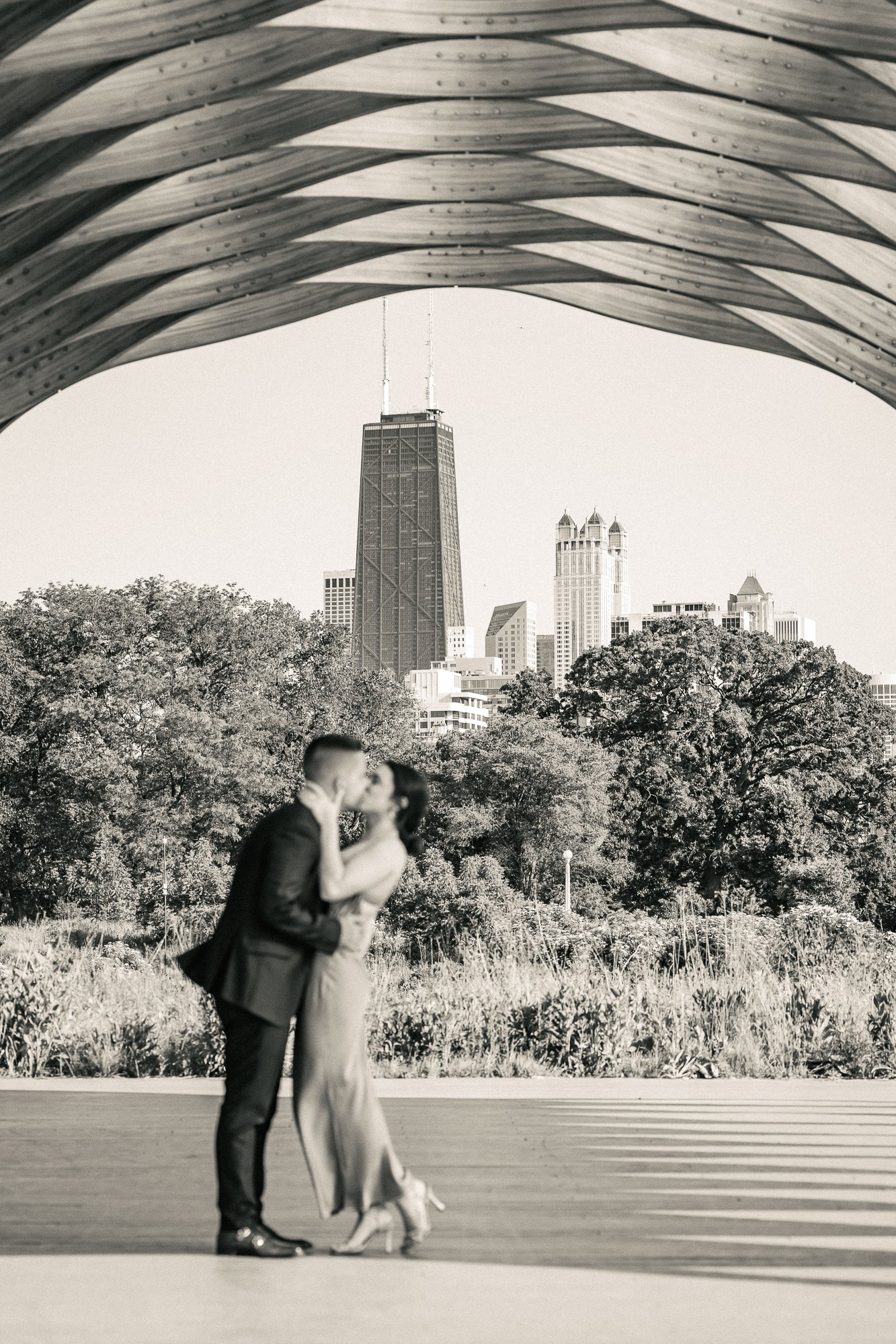 Lincoln Park Proposal-Chicago Engagement Photographer-Becca Heuer Photography-016.jpg
