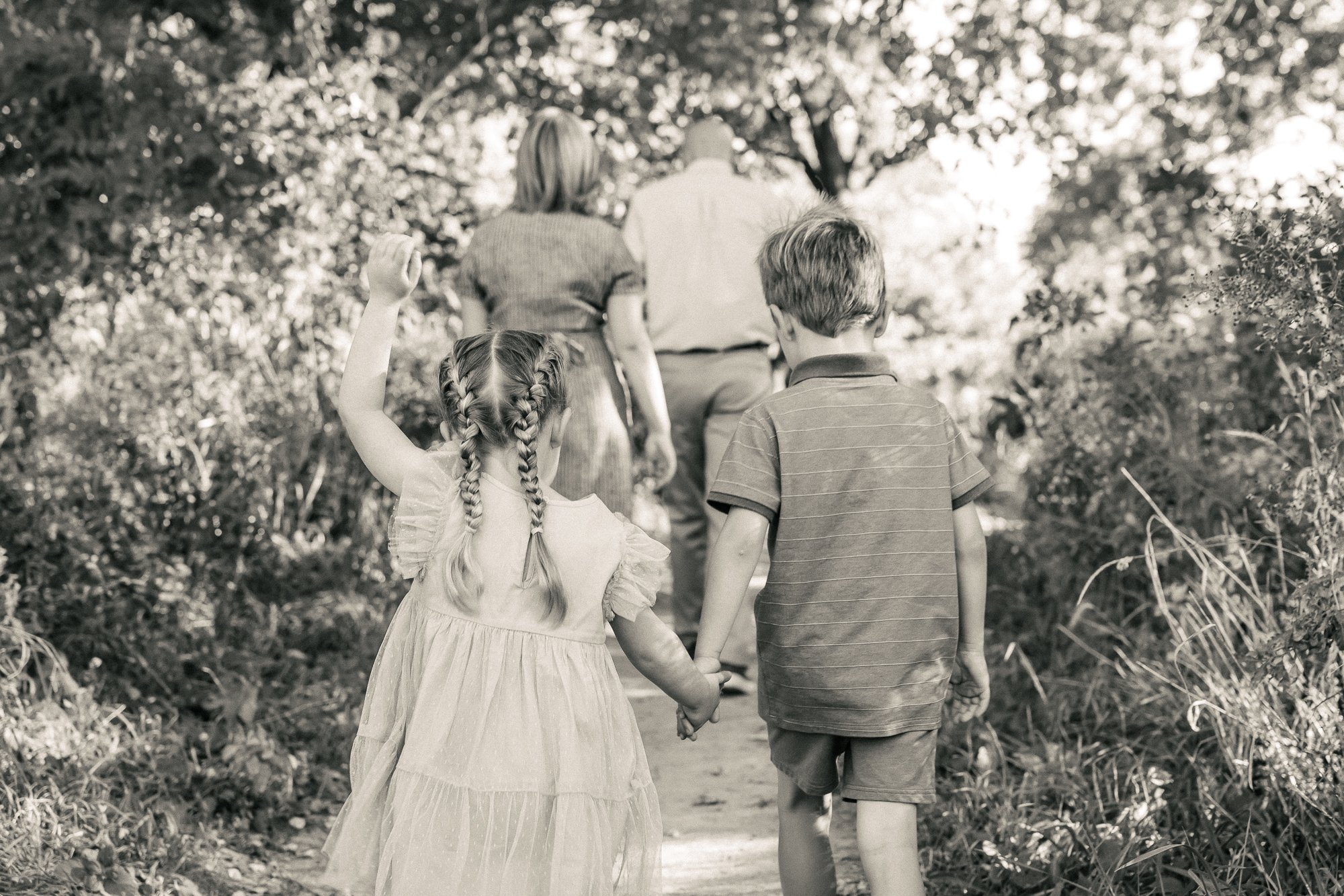 Montrose Harbor Family Photos-Chicago Family Photographer-Becca Heuer Photography-005.jpg