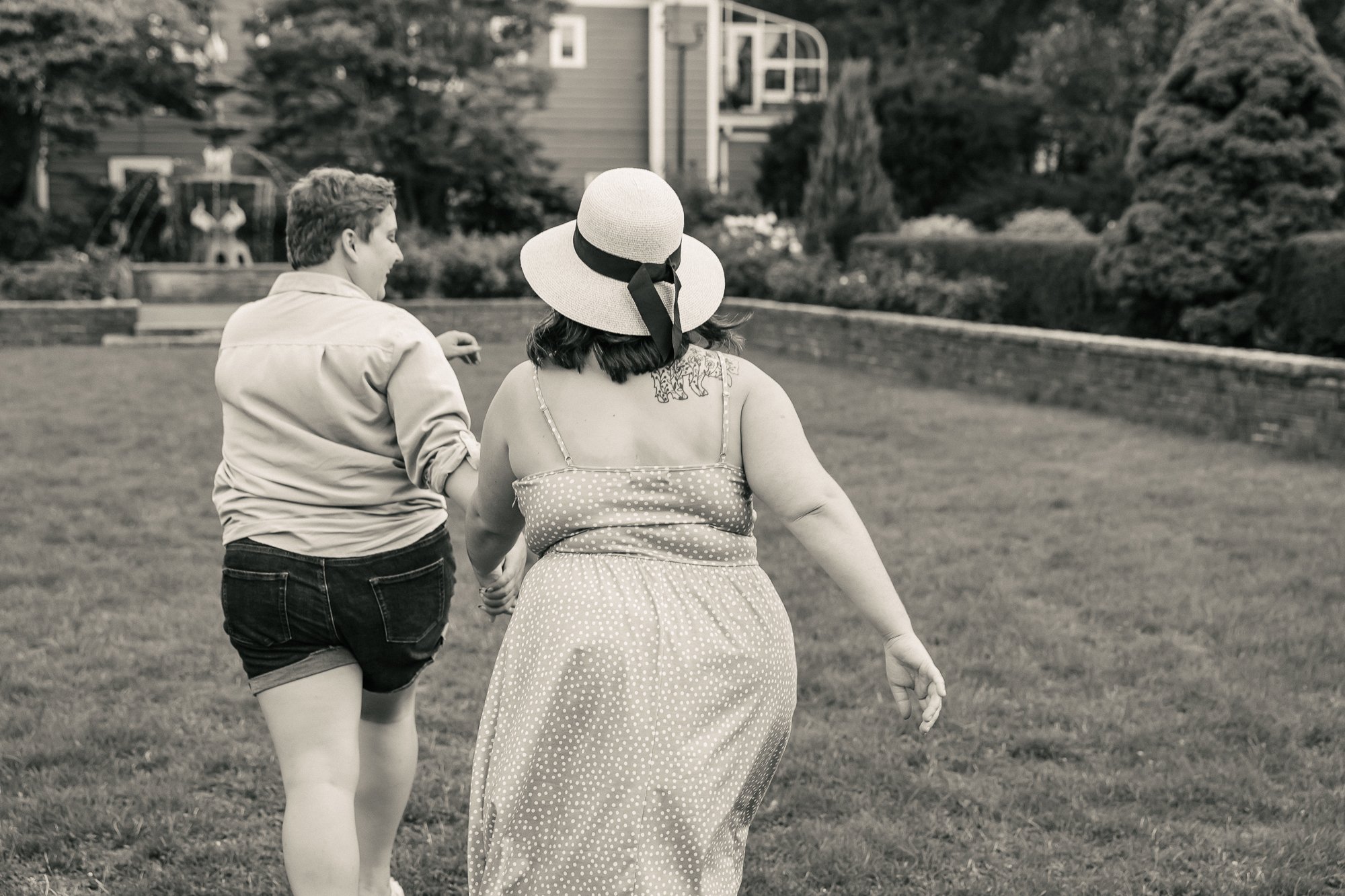 Evanston Engagement Photos-Evanston Photographer-Becca Heuer Photography-016.jpg