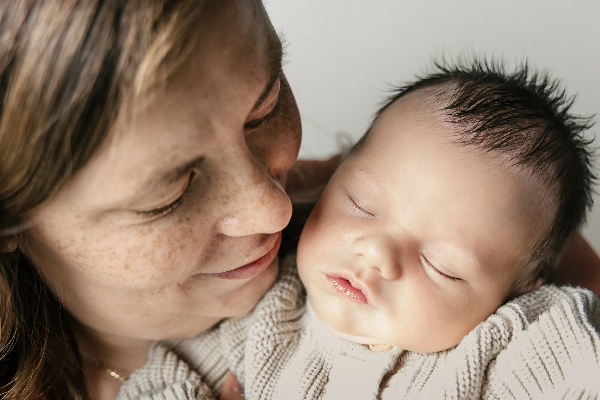 Riverside Newborn Photos-Chicago Newborn Photographer-Becca Heuer Photography-006.jpg