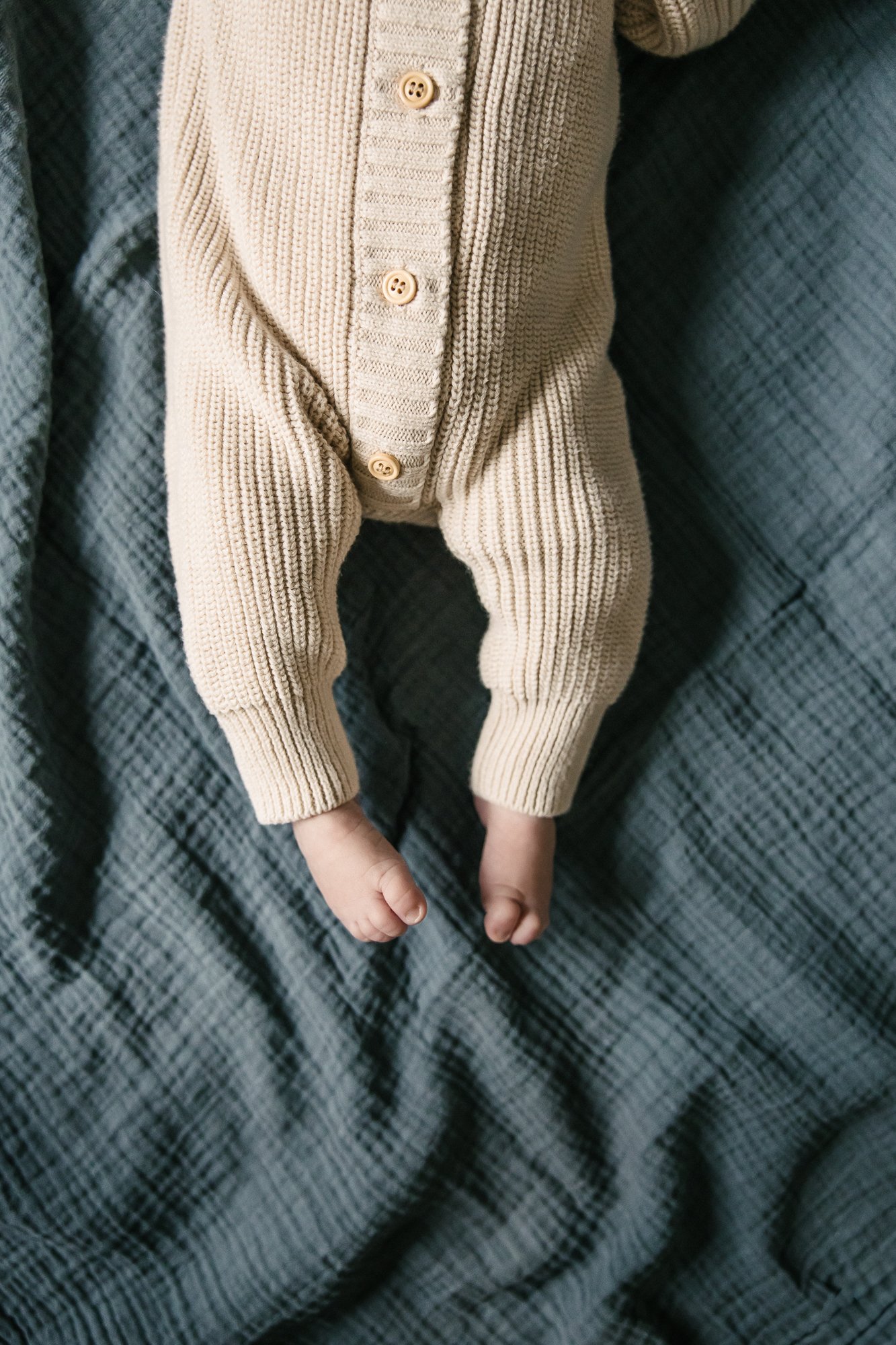 Riverside Newborn Photos-Chicago Newborn Photographer-Becca Heuer Photography-025.jpg