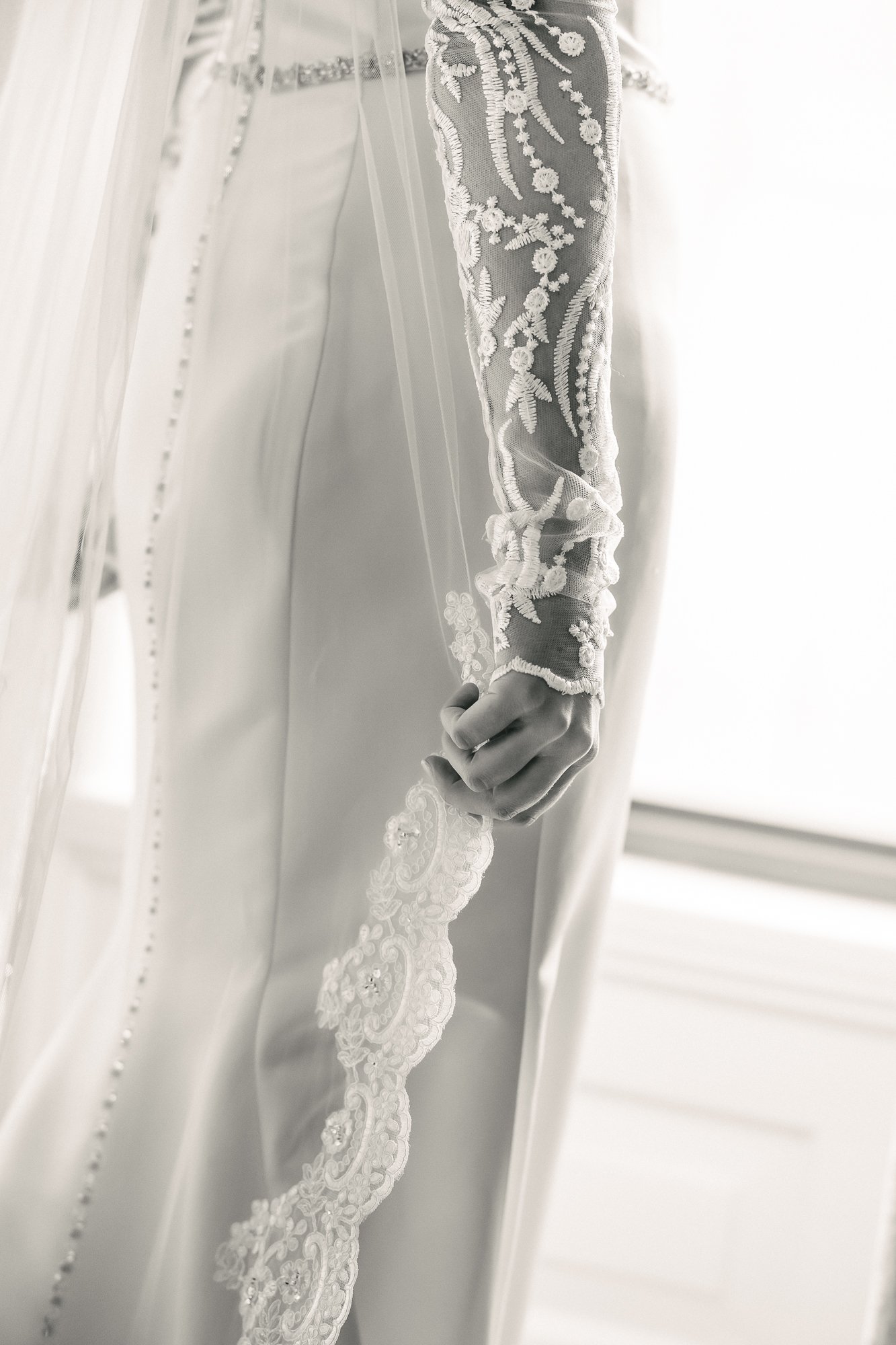 Milwaukee Wedding-Pfister and The George Wedding Photographer-Becca Heuer Photography-011.jpg