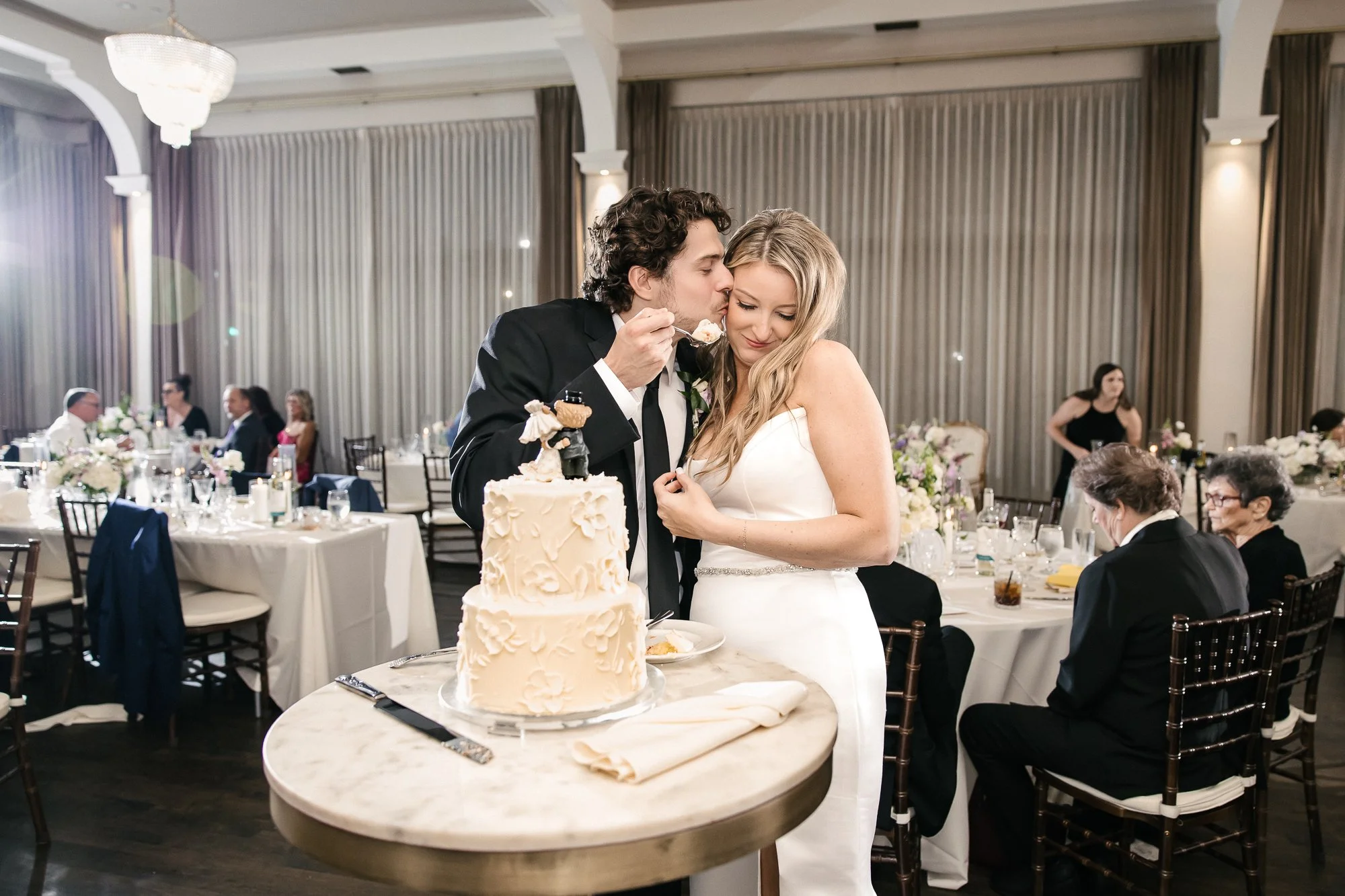 Milwaukee Wedding-Pfister and The George Wedding Photographer-Becca Heuer Photography-111.jpg