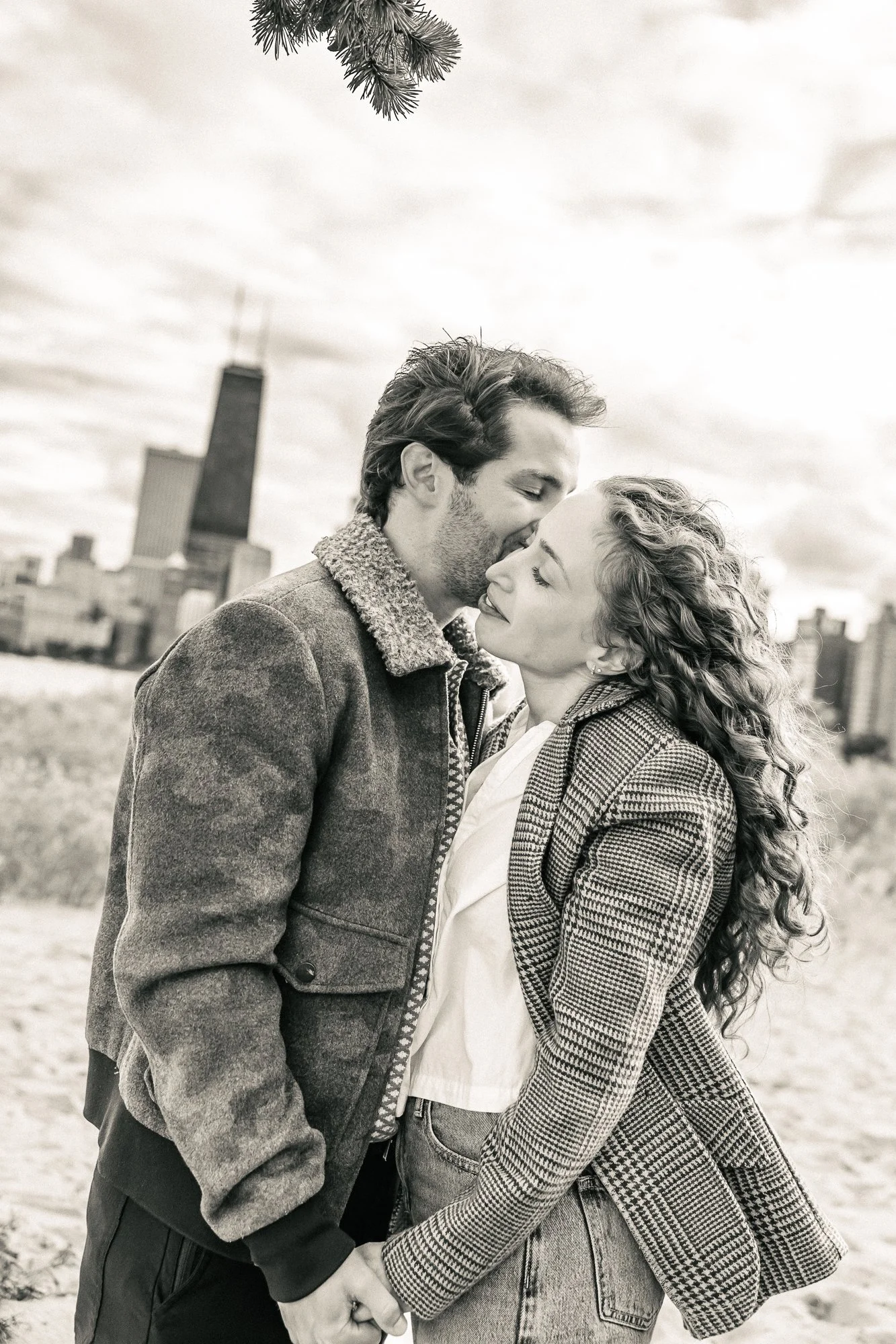 North Avenue Beach Proposal-LOW RES Preview-Becca Heuer Photography-003.jpg