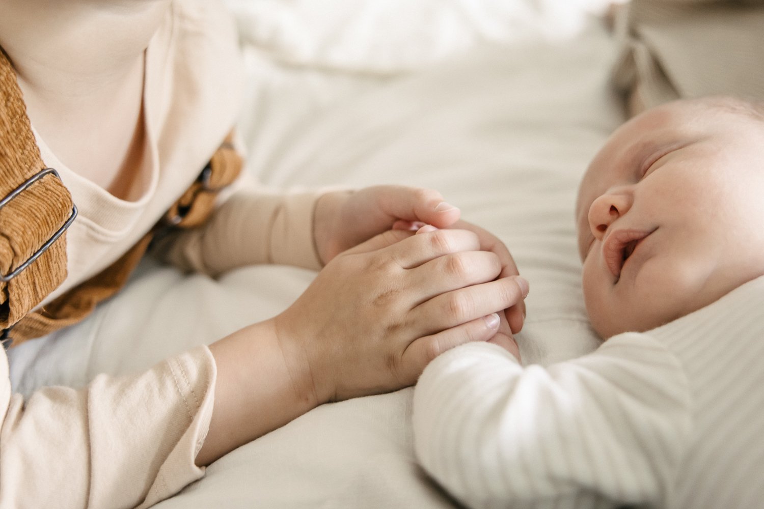 Riverside Newborn Photographer-Becca Heuer Photography-002.jpg