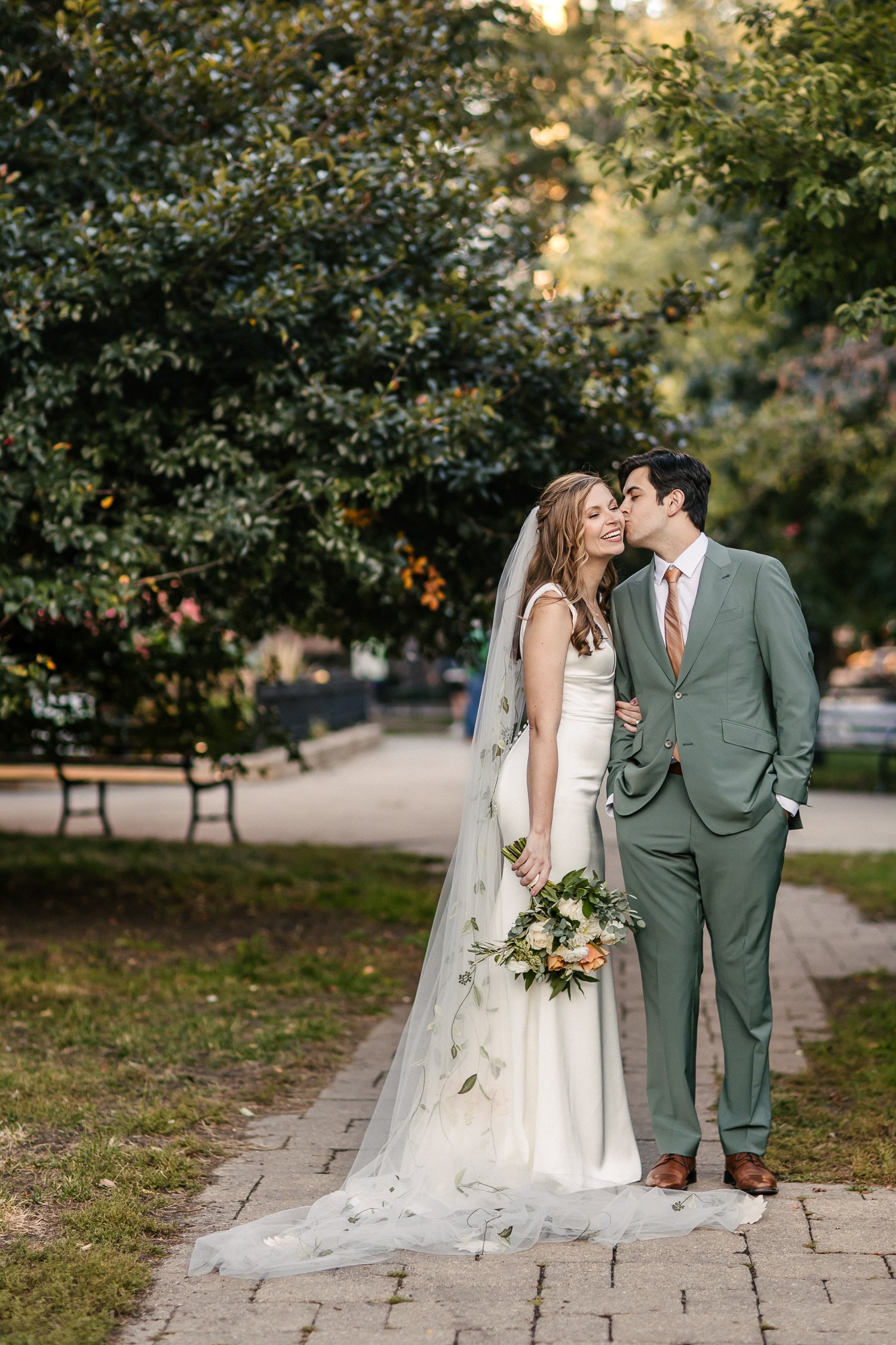 Chicago Winery Wedding Photos-Becca Heuer Photography-014.jpg