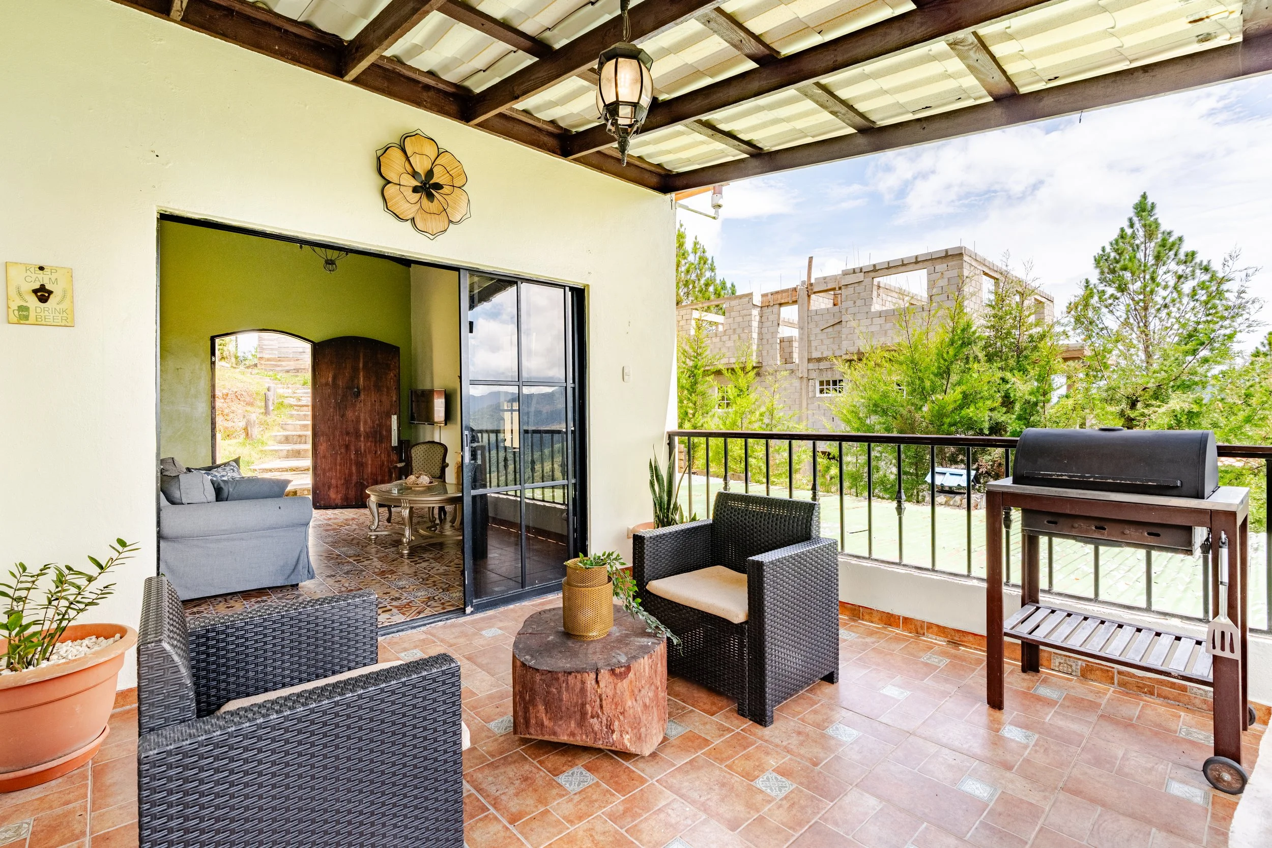 BALCON COLONIAL2.jpg