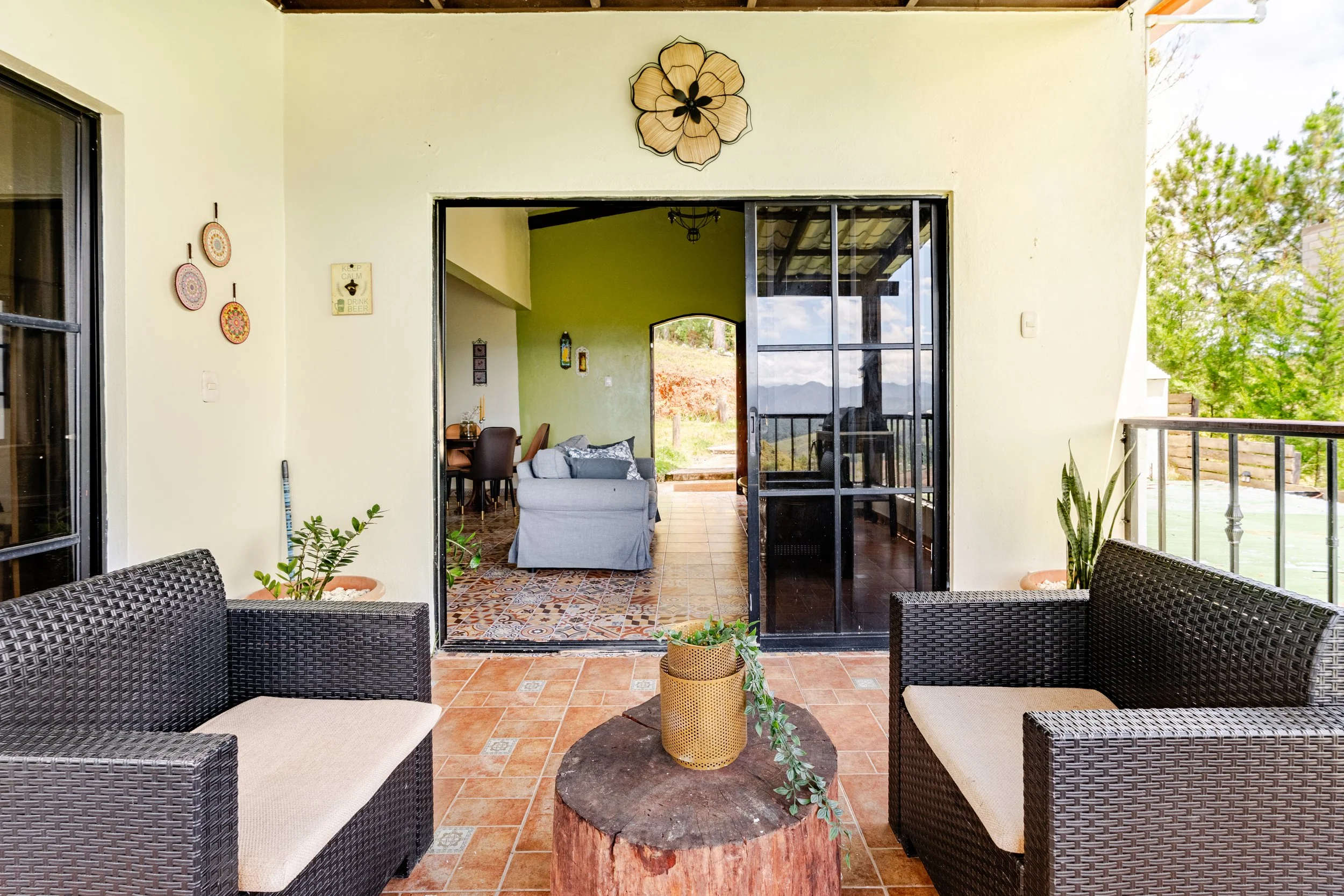 BALCON COLONIAL4.jpg