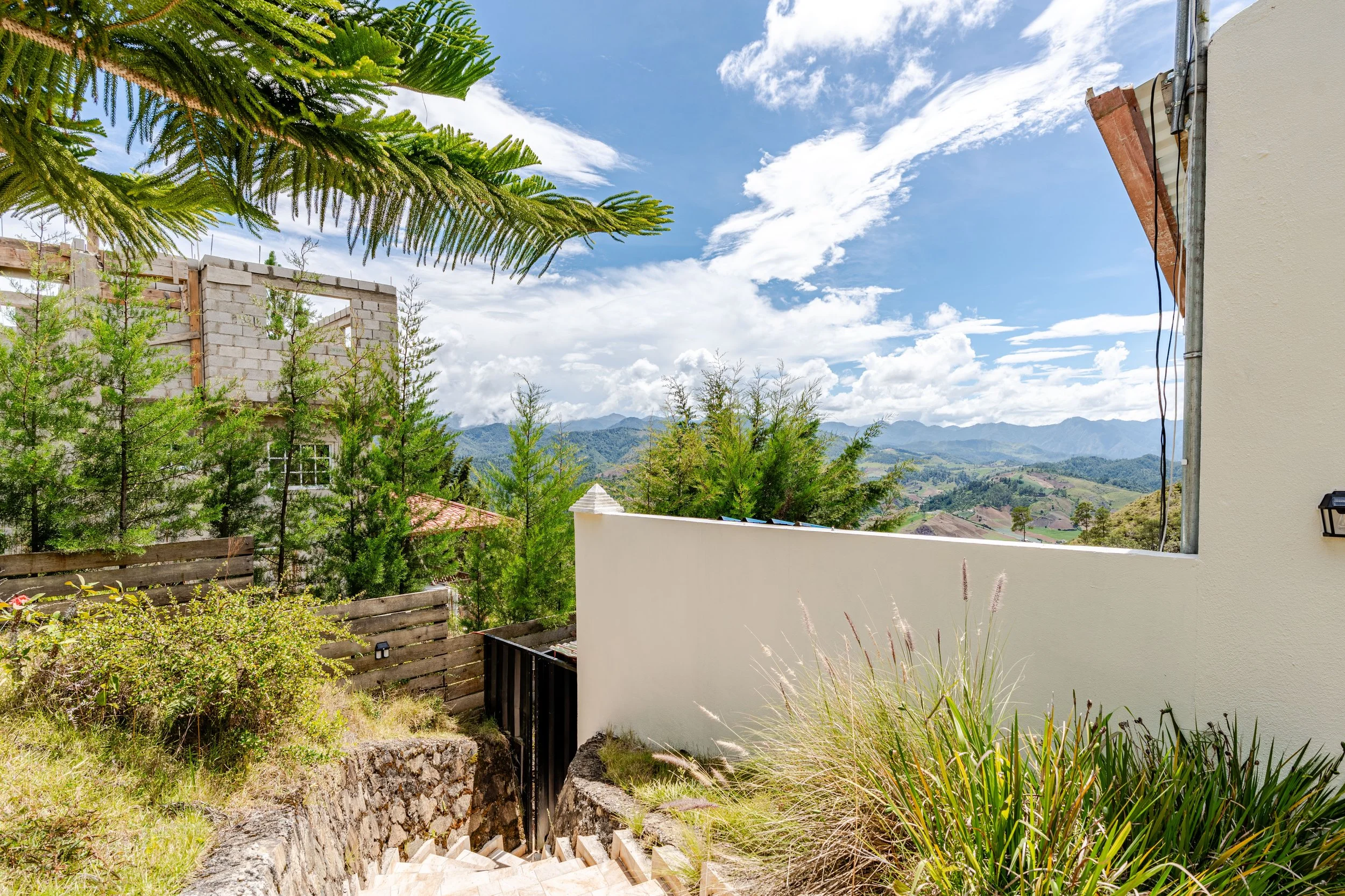 ESCALERA ALTOS 2.jpg