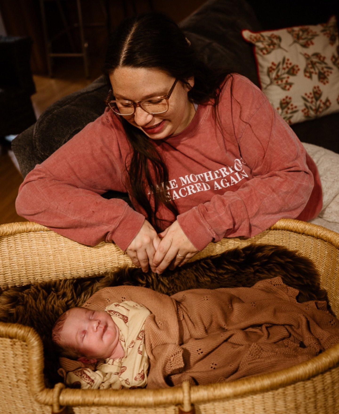MATRIARCH 

@thecherokeemidwife in awe of you!

such an honor to document this new life and the family who loves her 🥹