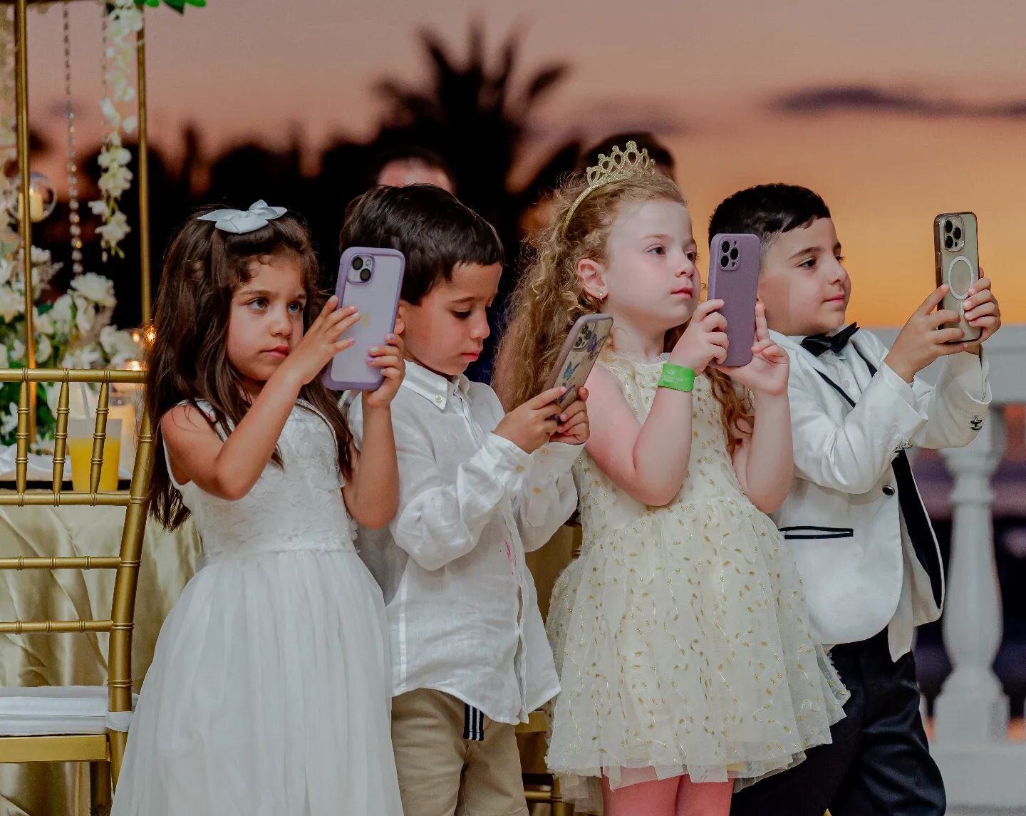 ✨️Let's turn your vision into lasting memories!

Give it up for our wedding photography team! 📸 👏 

✨️Wedding Planner/Stylist 
@tropicalchiceventsja

📷 @truecolorsphotosja

 #atropicalchicwedding #chiccertified #realwedding #modernweddings #dreamw