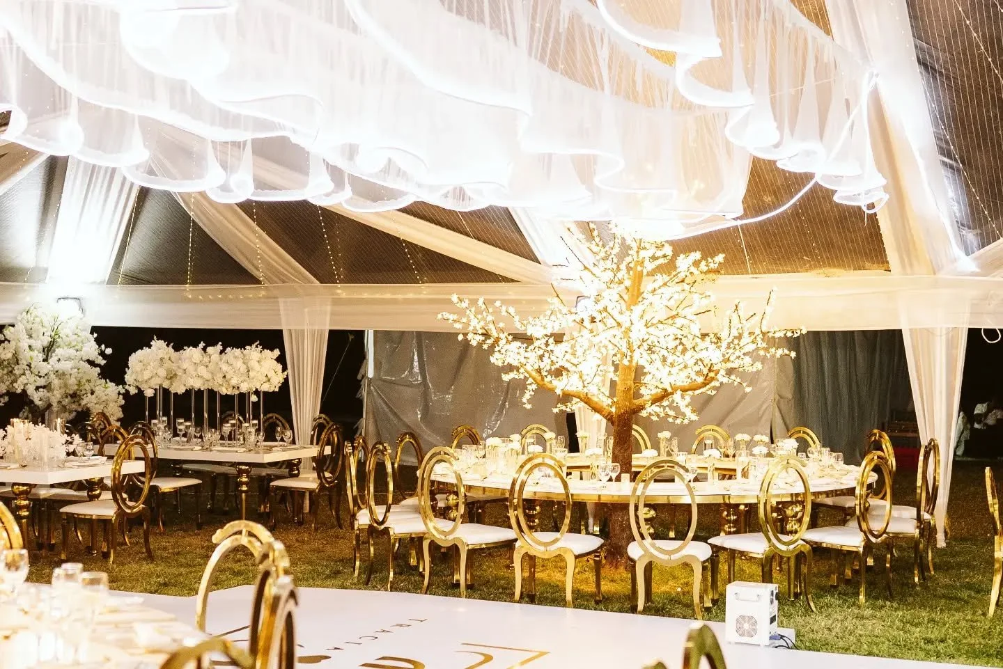 ✨ Bold Statement pieces that creates magical celebrations and unforgettable moments!

Every detail mindfully curated and thoughtful places. 

Planned, Designed and Produced by yours truly @tropicalchiceventsja

📩 Book your FREE Consultation Today
We