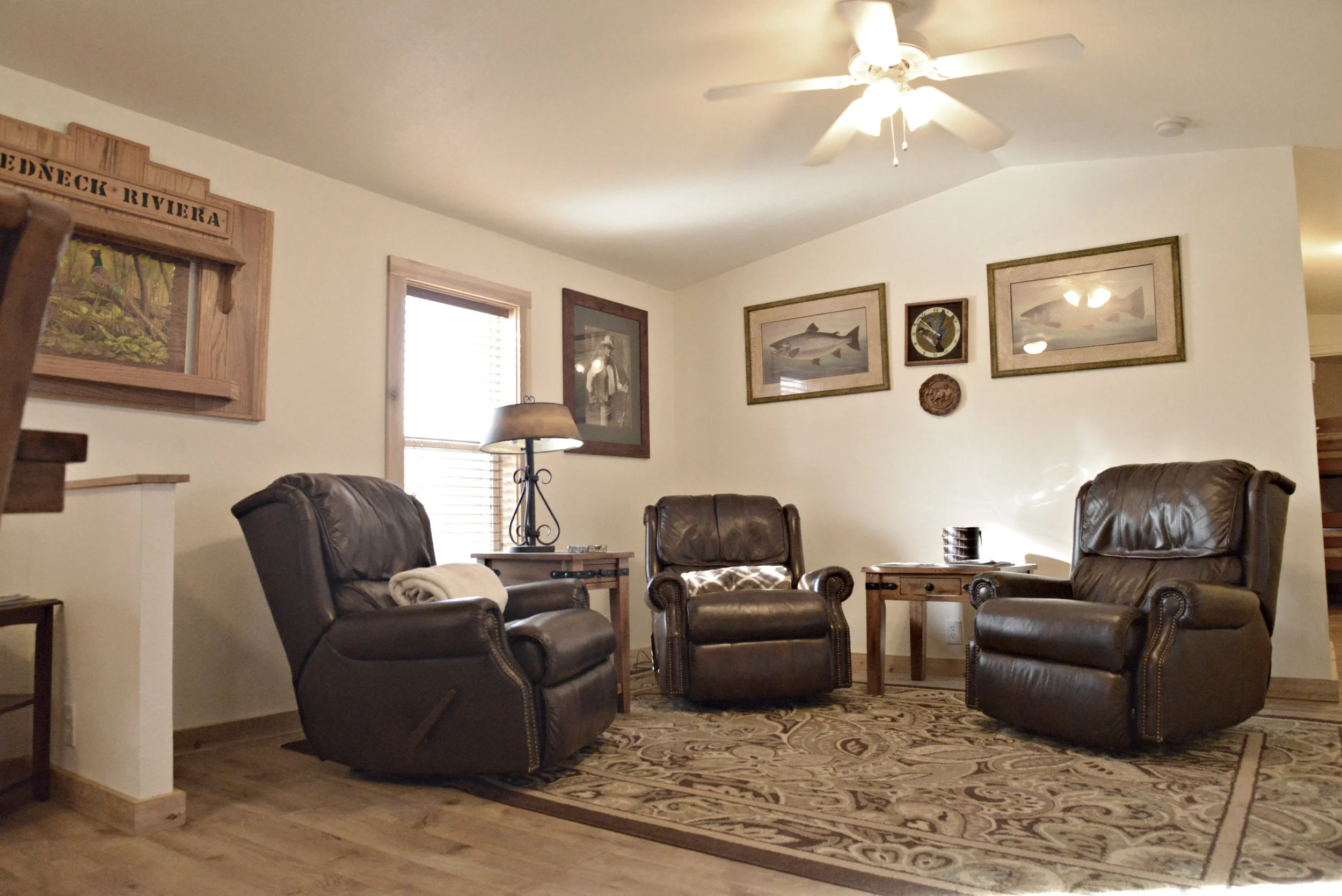 Hooch Dining Room.JPG